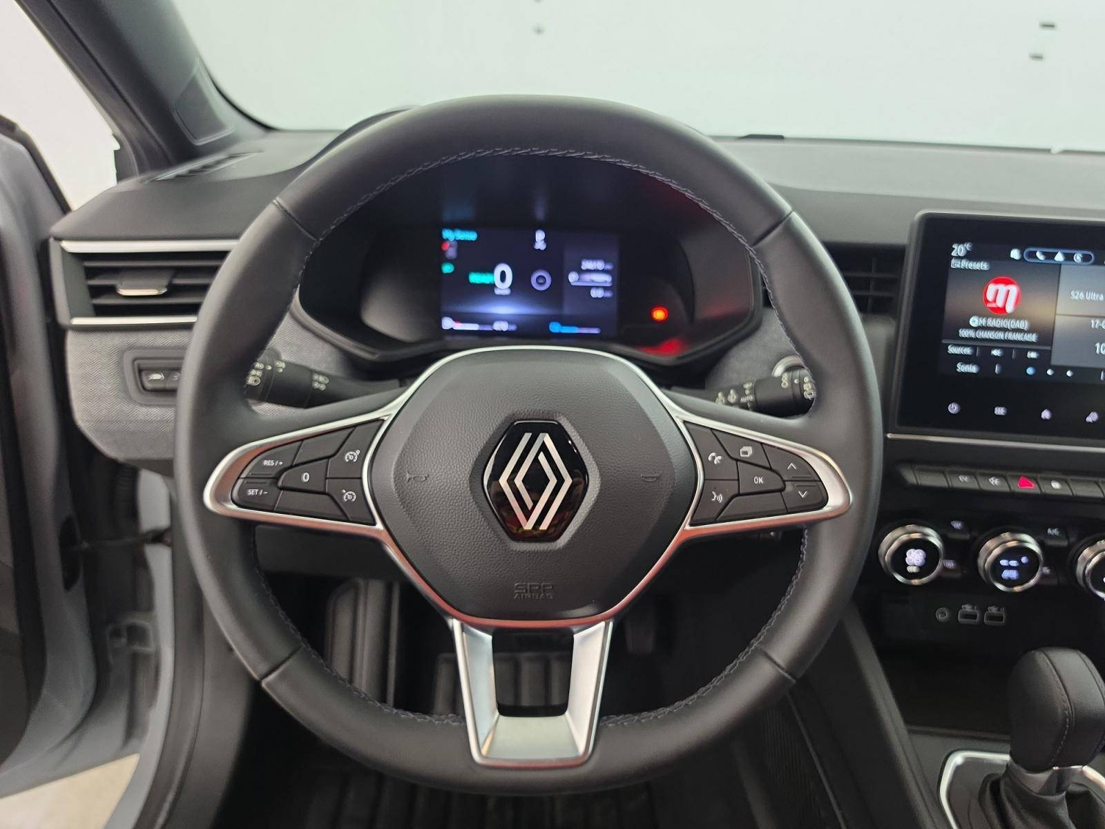 Vente en ligne Renault Clio 5 Clio E-Tech full hybrid 145 au prix de 18 390 €