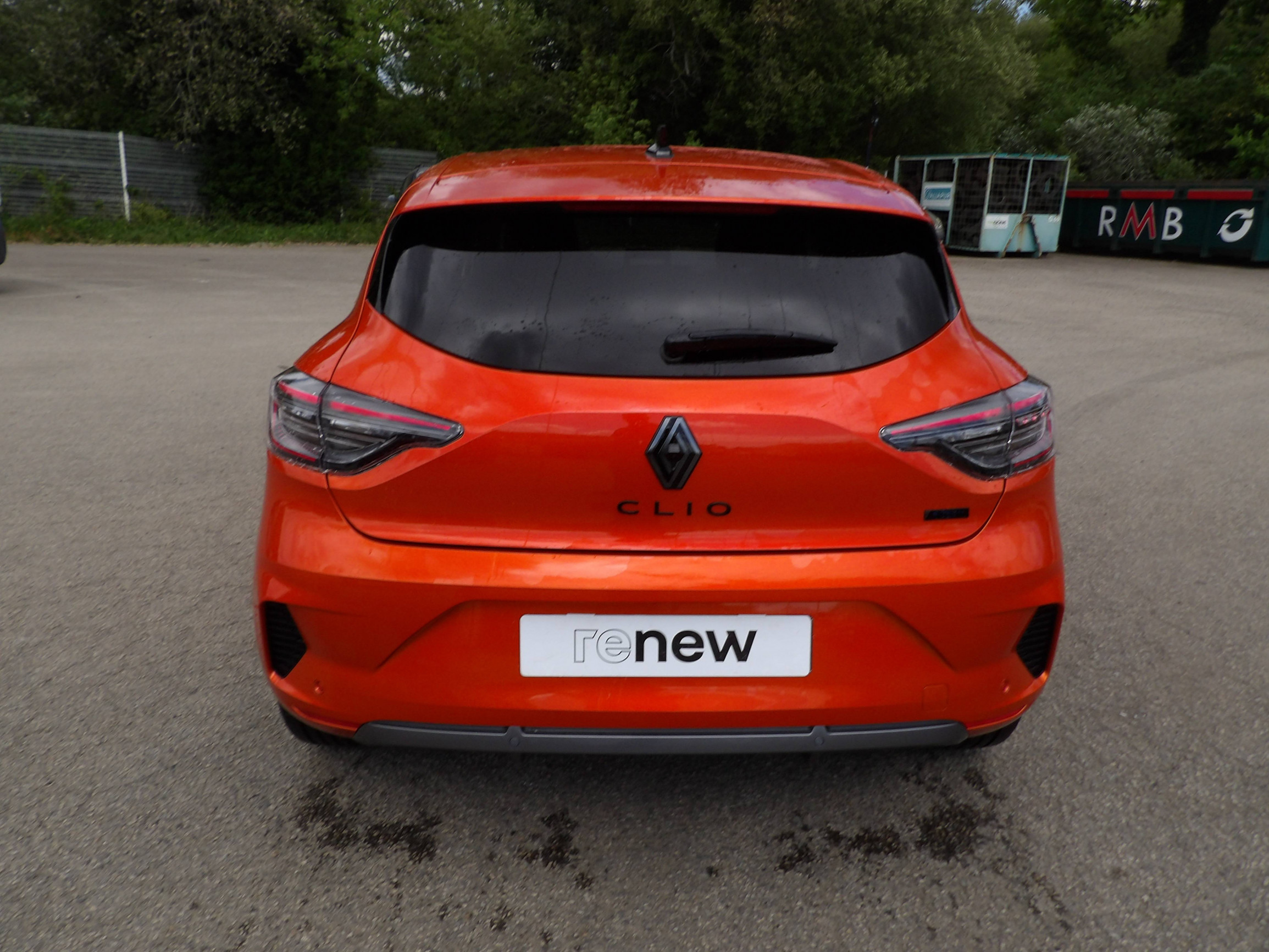 Vente en ligne Renault Clio 5 Clio E-Tech full hybrid 145 ch GSR2 au prix de 24 899 €