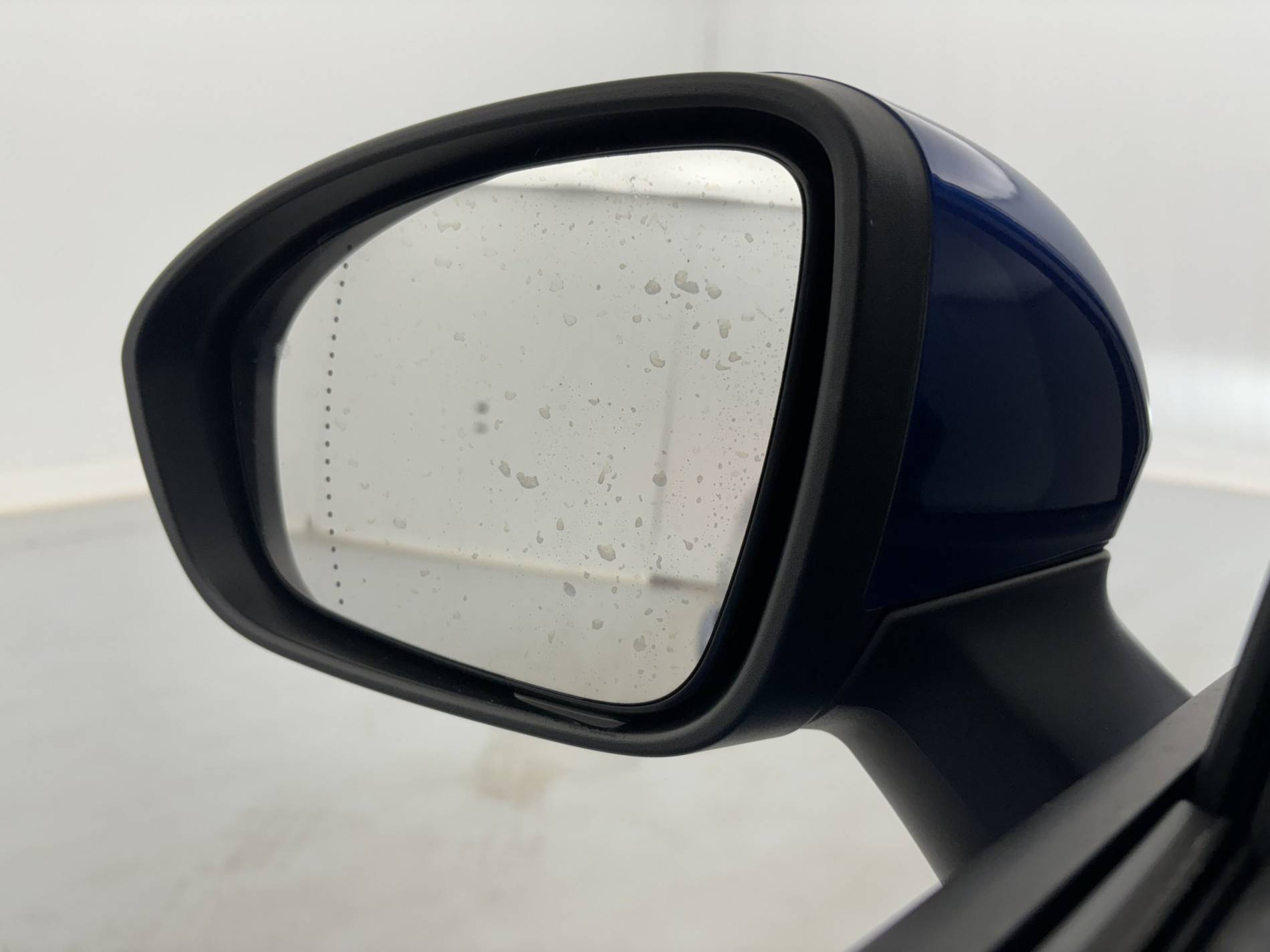 Vente en ligne Renault Clio 5 Clio E-Tech 140 - 21N au prix de 15 780 €