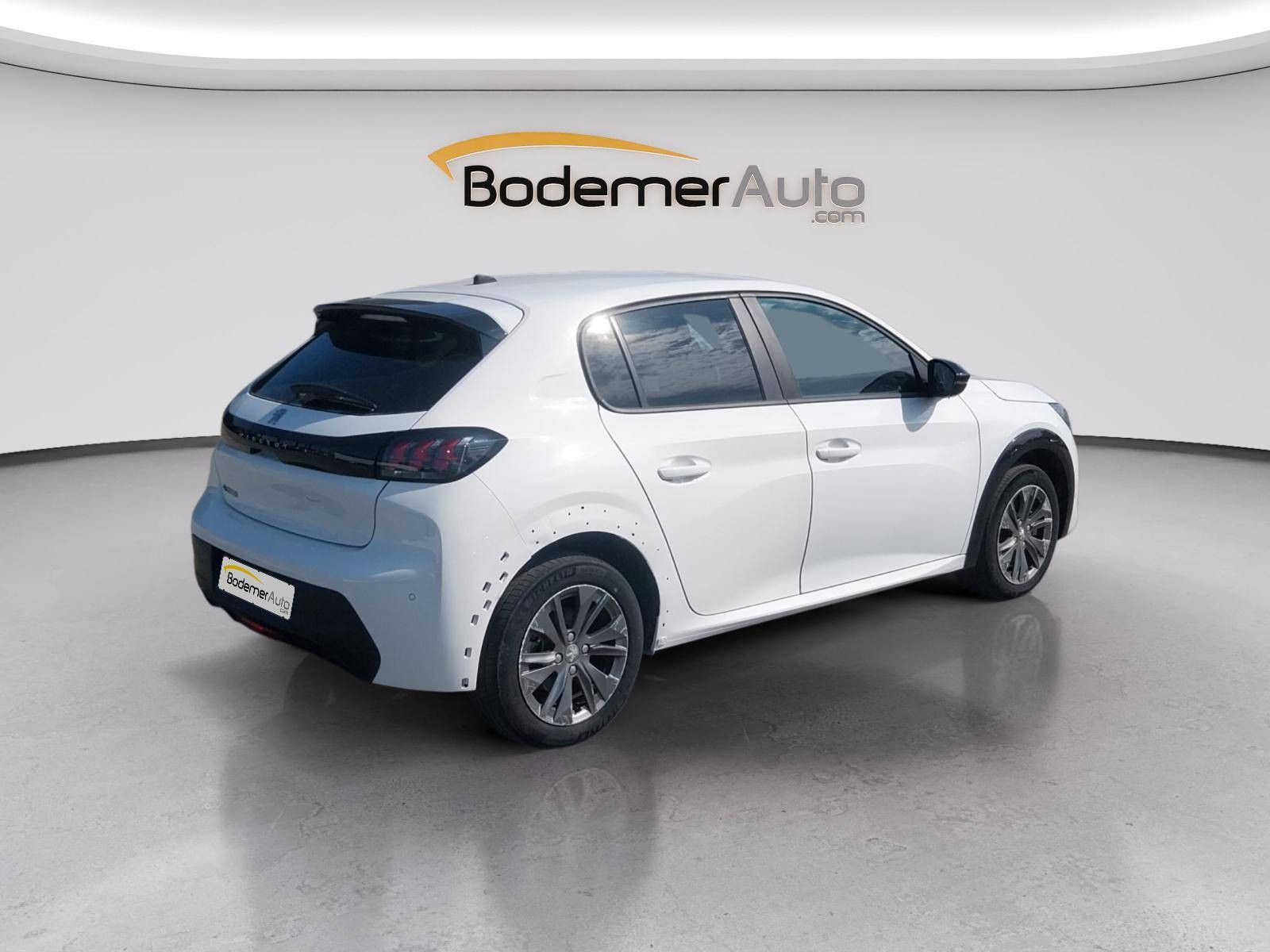 Vente en ligne Peugeot E-208  50 kWh 136ch au prix de 17 890 €