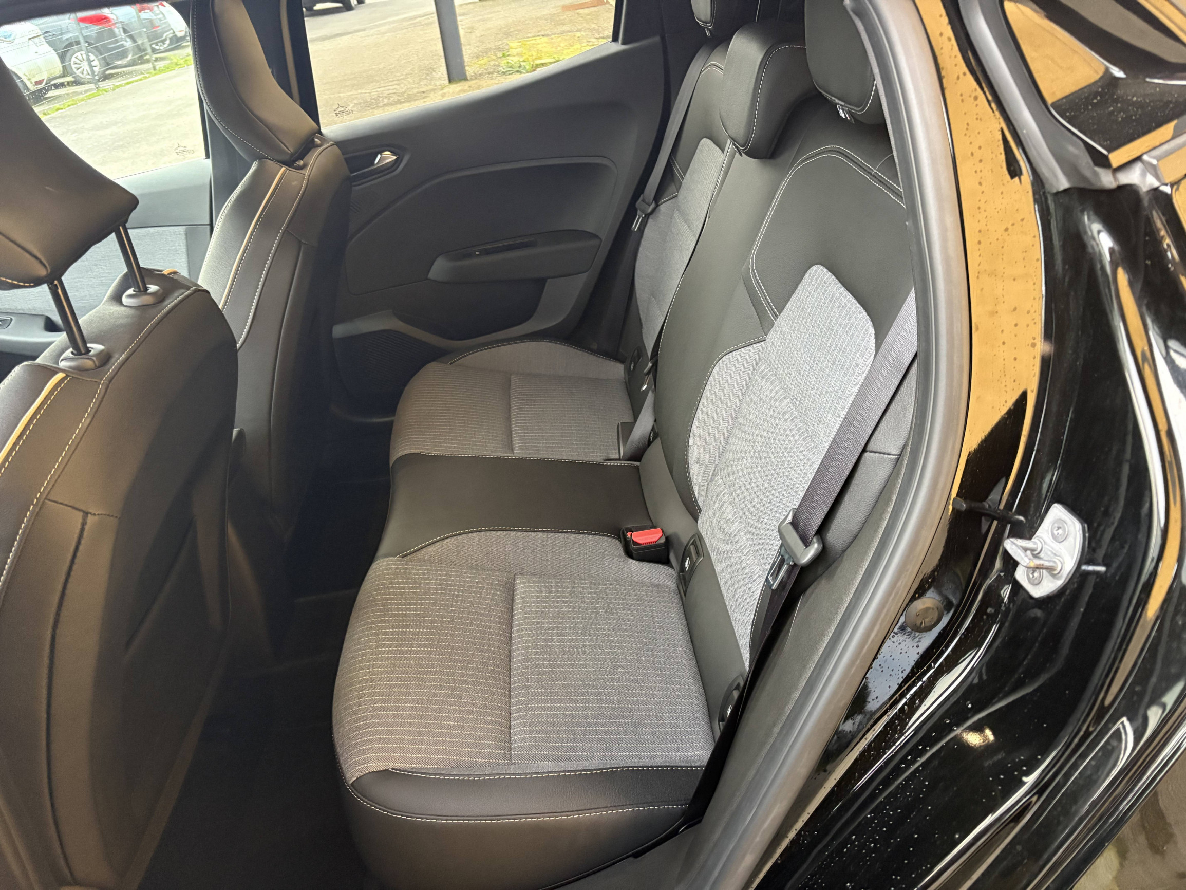 Vente en ligne Renault Clio 5 Clio TCe 90 ch GSR2 au prix de 17 990 €