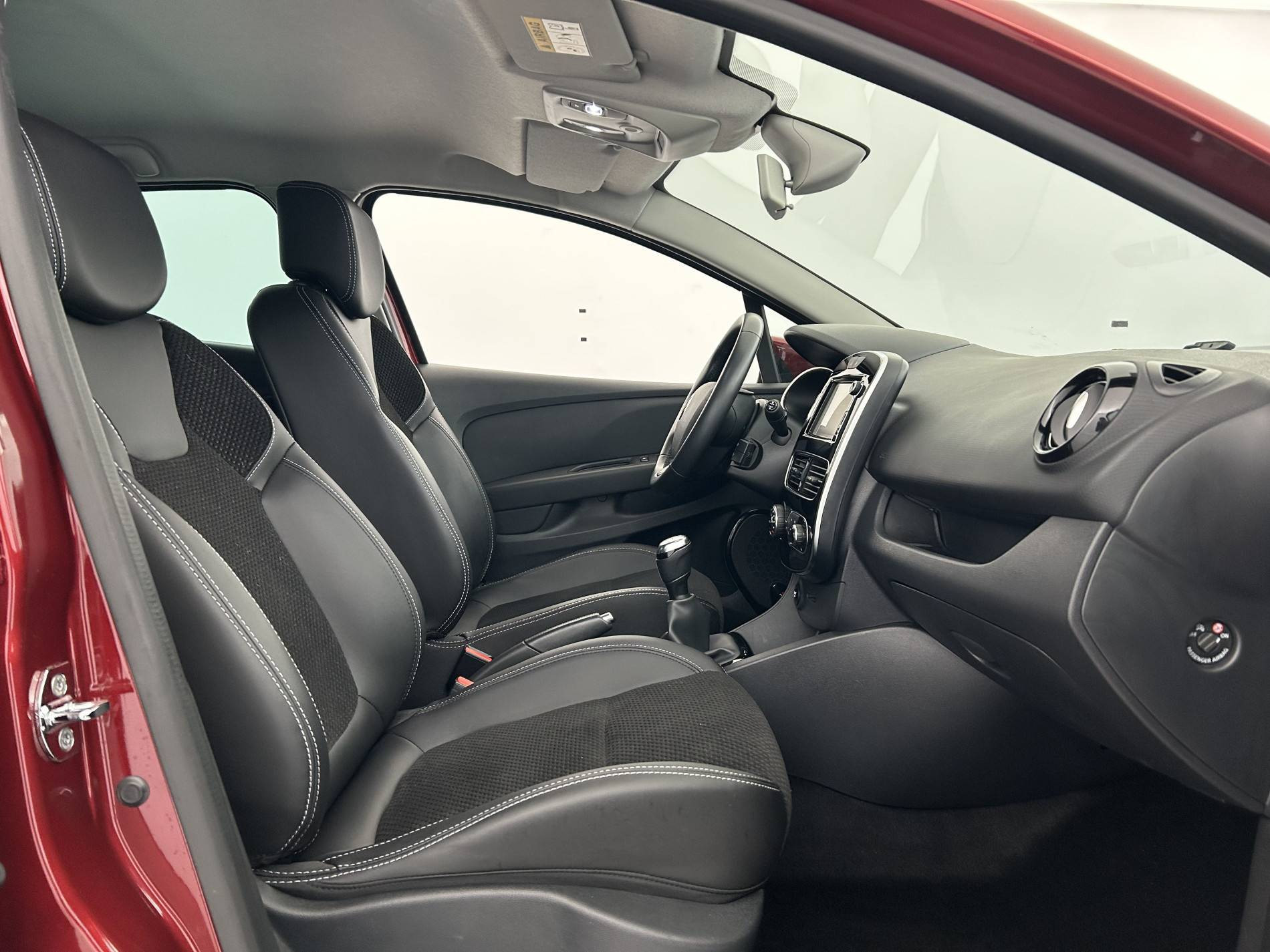 Vente en ligne Renault Clio 4 Clio TCe 90 au prix de 11 990 €