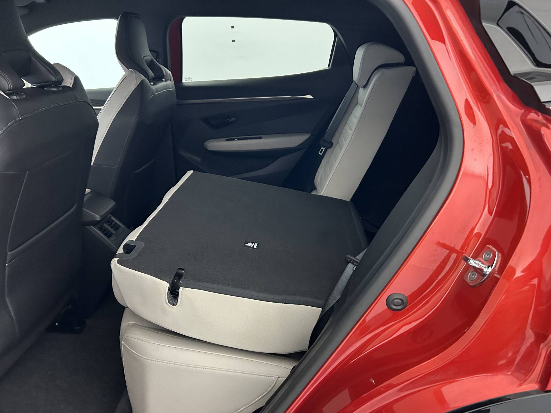 Vente en ligne Renault Megane E-Tech  EV60 220 ch super charge au prix de 24 590 €