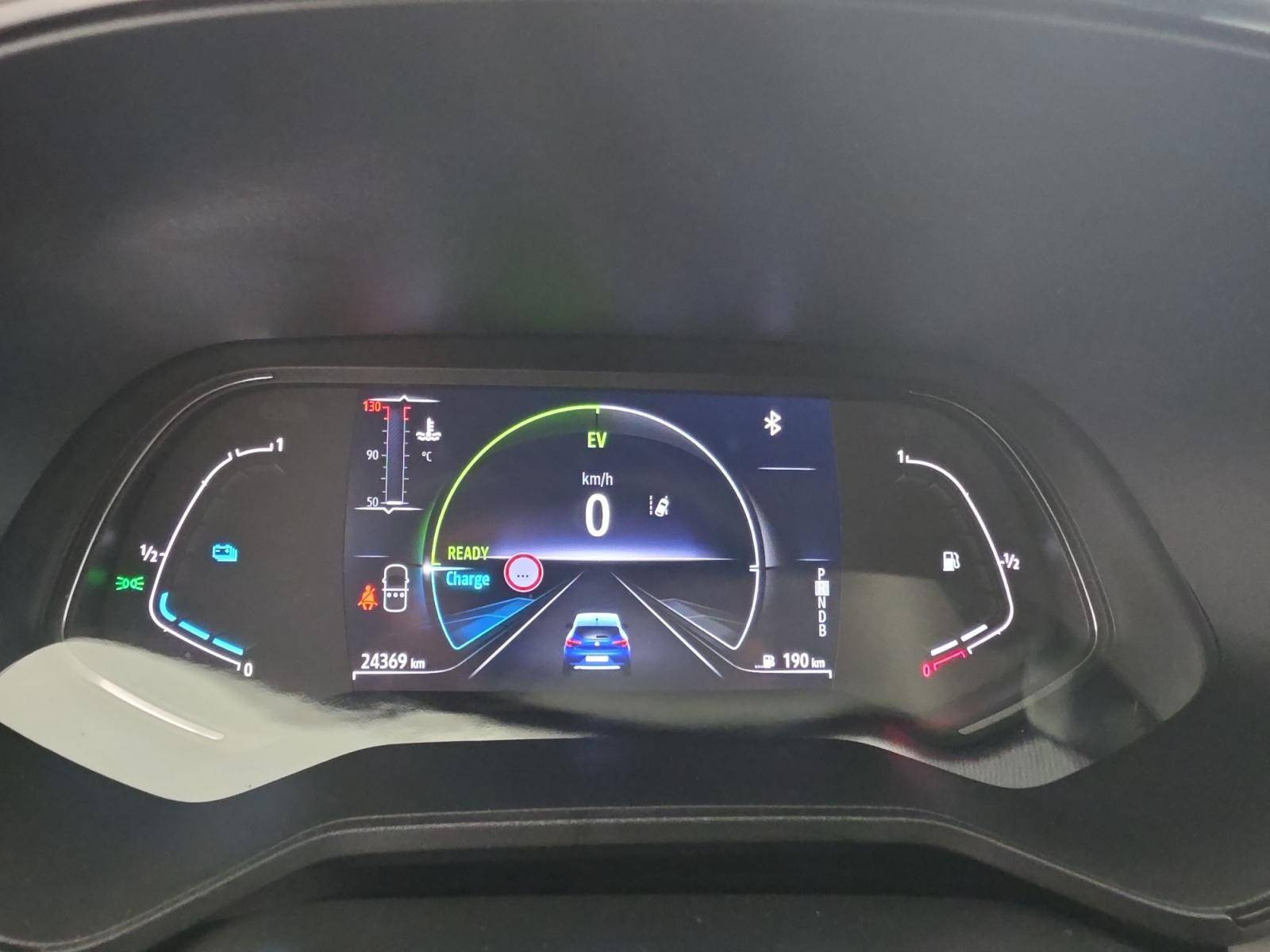 Vente en ligne Renault Clio 5 Clio E-Tech full hybrid 145 au prix de 16 990 €