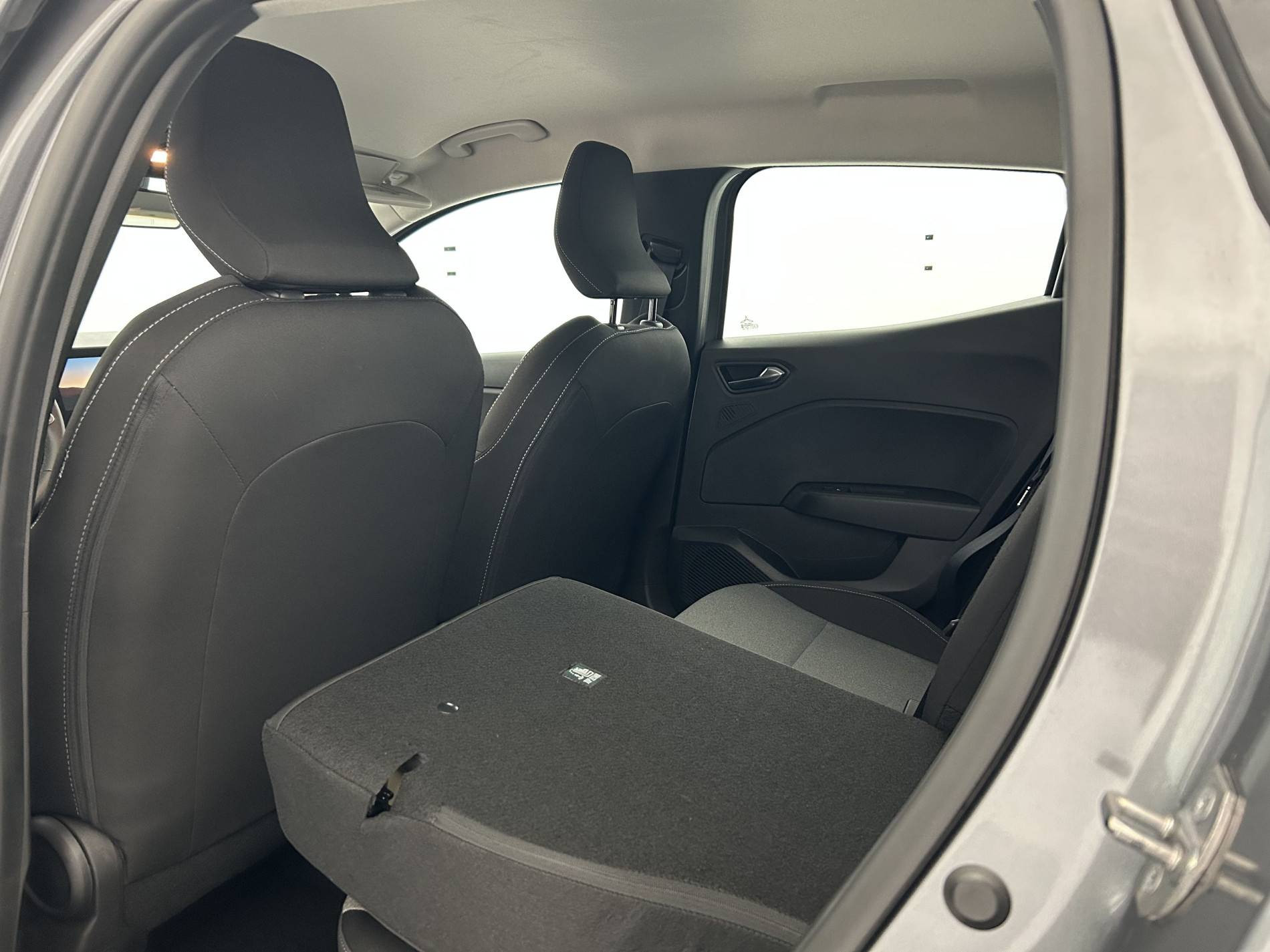 Vente en ligne Renault Clio 5 Clio TCe 90 ch GSR2 au prix de 15 490 €