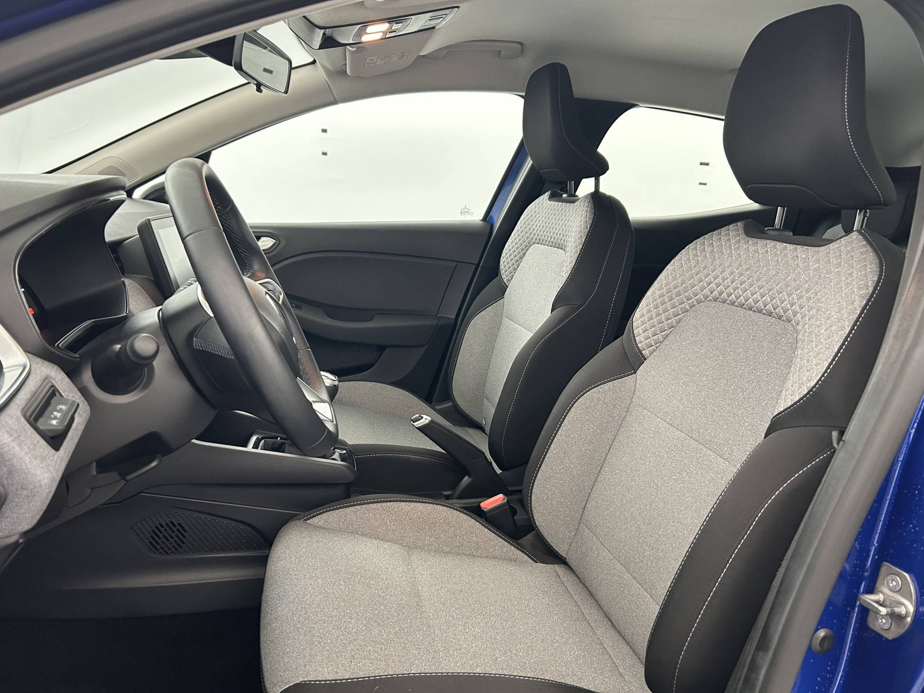 Vente en ligne Renault Clio 5 Clio TCe 90 au prix de 14 990 €