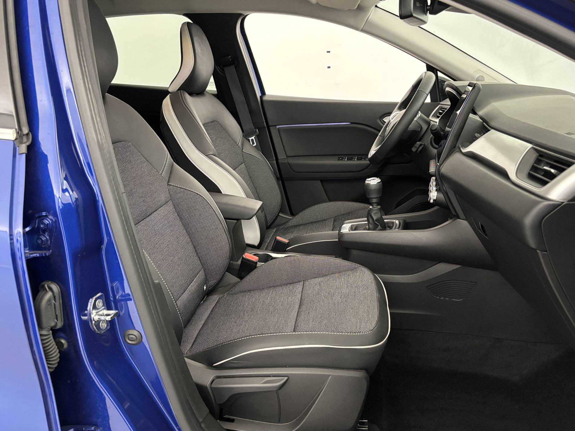 Vente en ligne Renault Captur  mild hybrid 140 au prix de 19 790 €