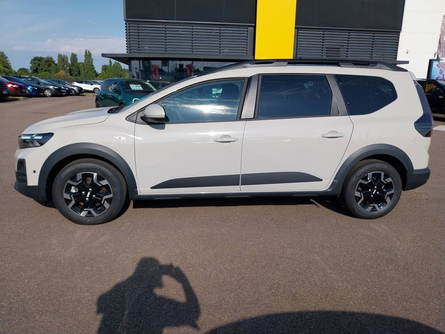 Vente en ligne Dacia Jogger Jogger ECO-G 120 auto 7 pl au prix de 25 350 €