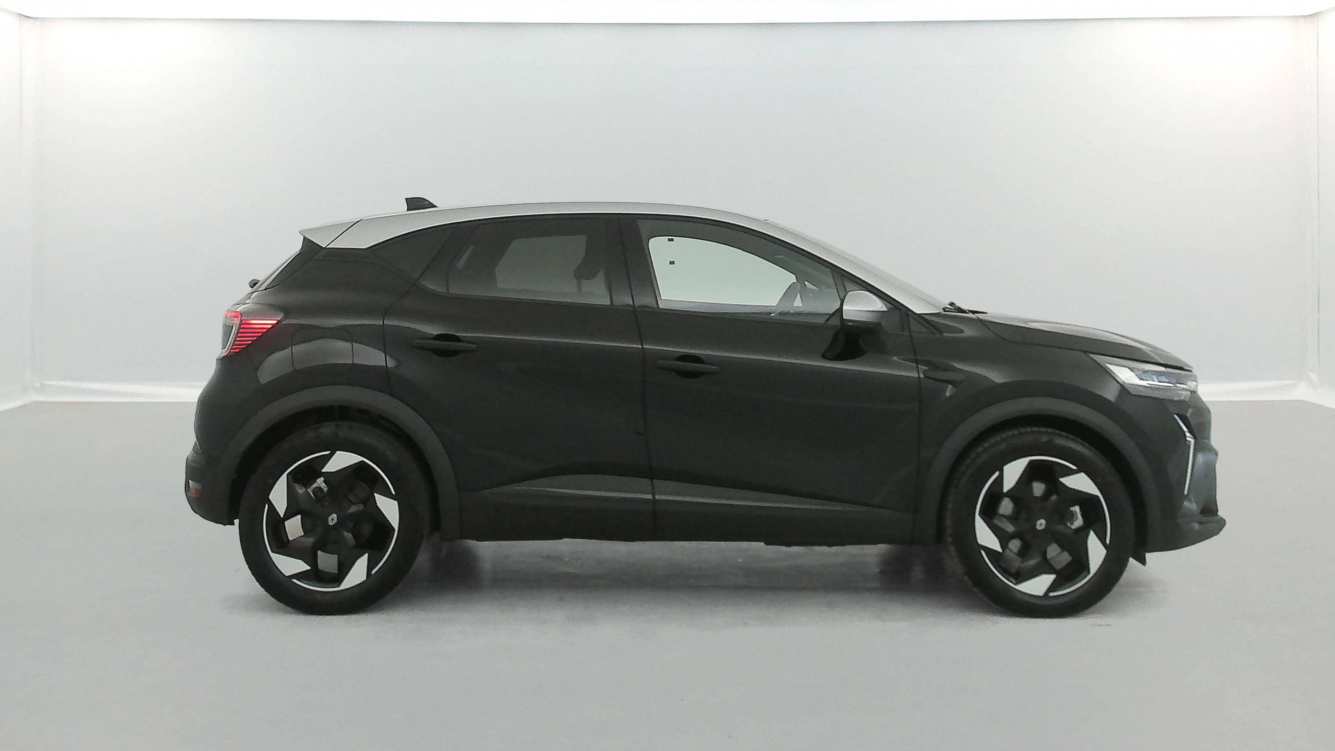 Vente en ligne Renault Captur  E-Tech full hybrid 145 ch au prix de 26 790 €