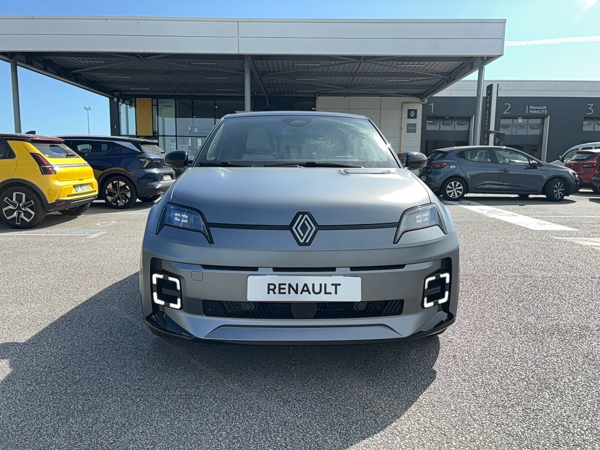 Vente en ligne Renault R5 E-Tech  150 ch autonomie confort au prix de 35 900 €
