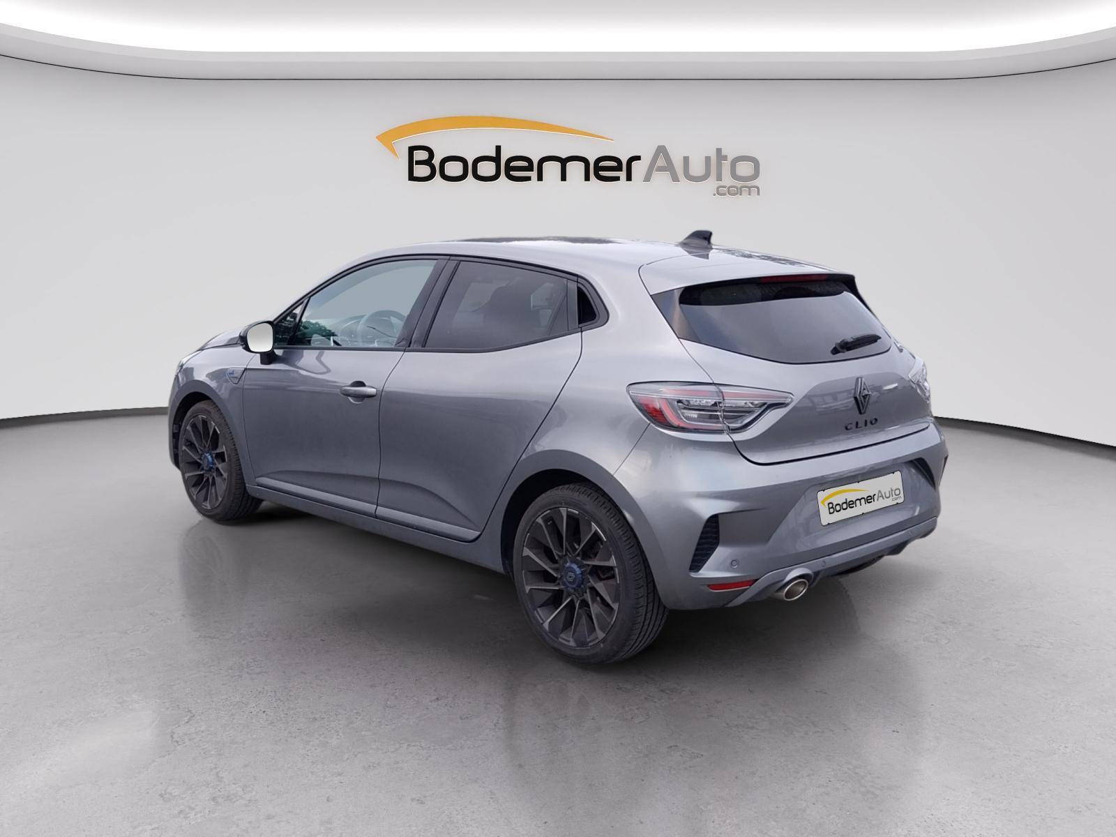 Vente en ligne Renault Clio 5 Clio TCe 90 au prix de 17 990 €