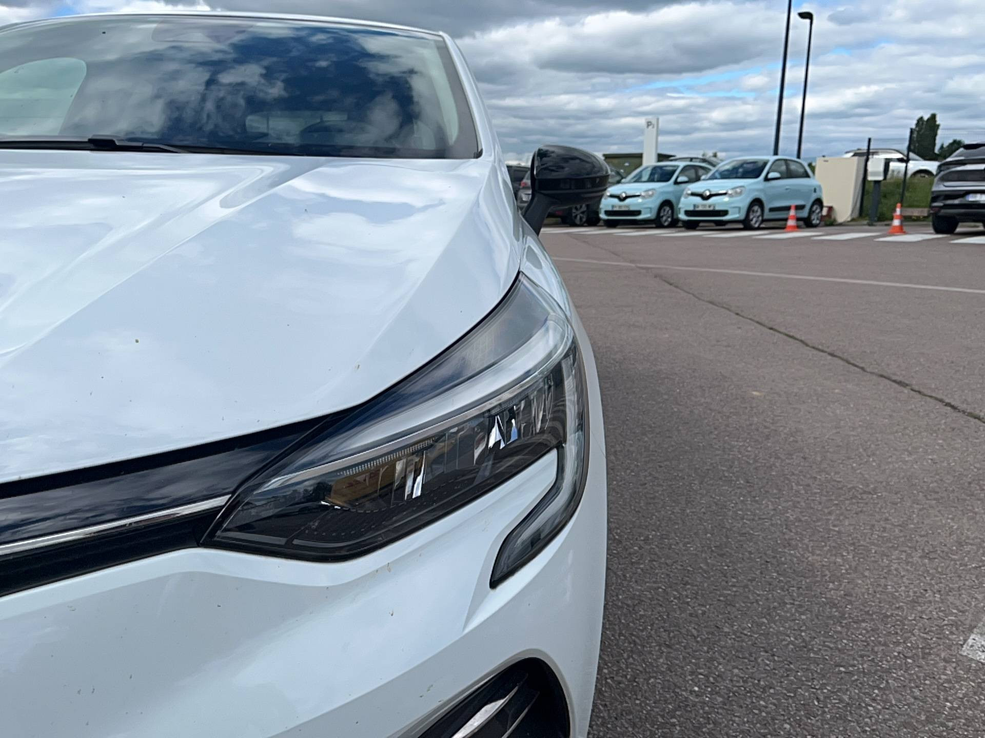 Vente en ligne Renault Clio 5 Clio Blue dCi 100 au prix de 14 991 €