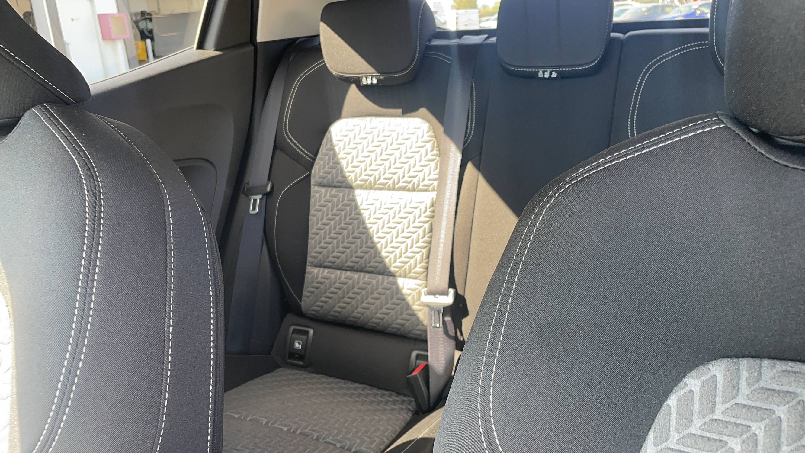 Vente en ligne Renault Clio 5 Clio TCe 100 GPL au prix de 14 990 €
