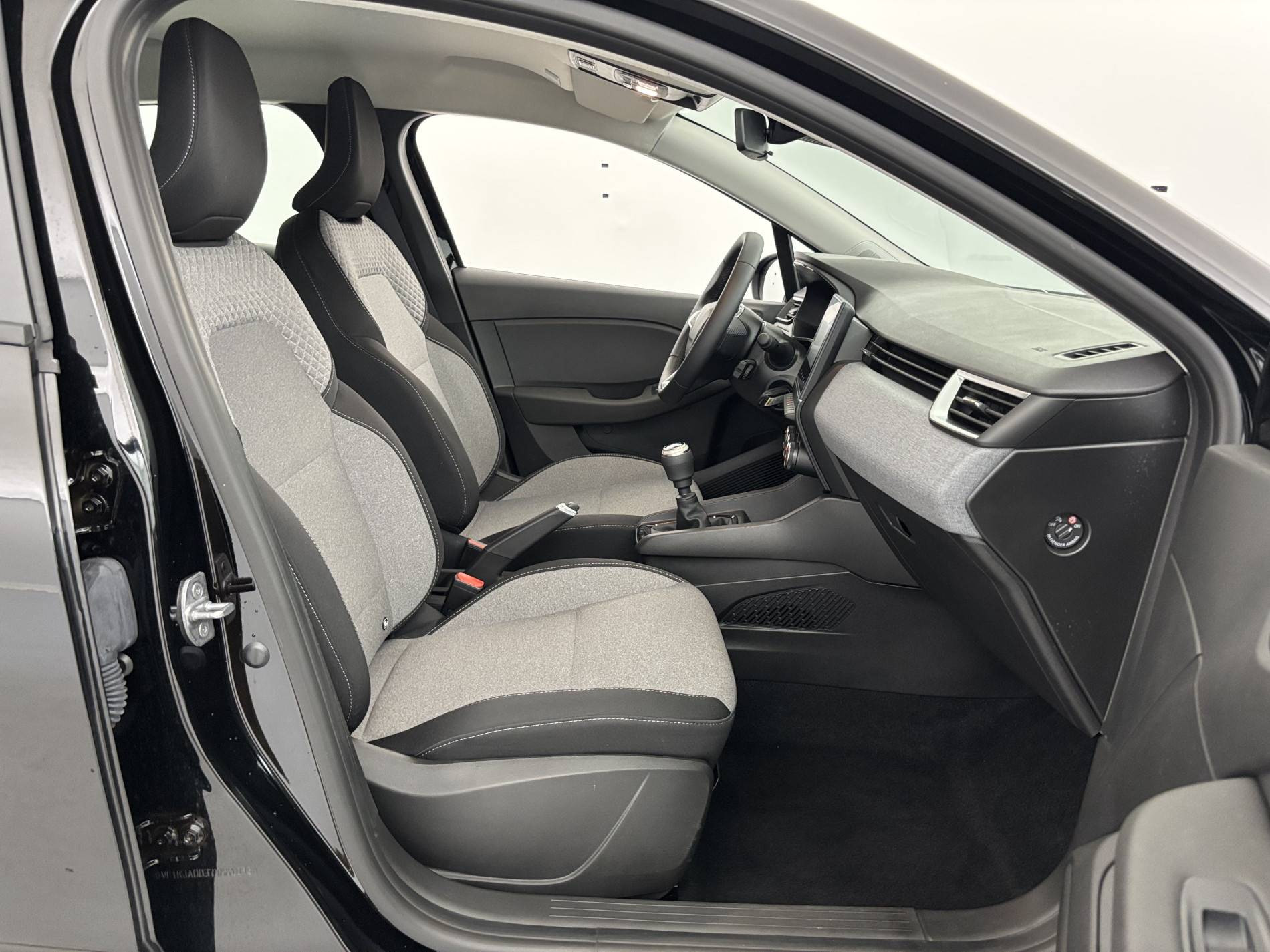 Vente en ligne Renault Clio 5 Clio Blue dCi 100 ch GSR2 au prix de 17 991 €