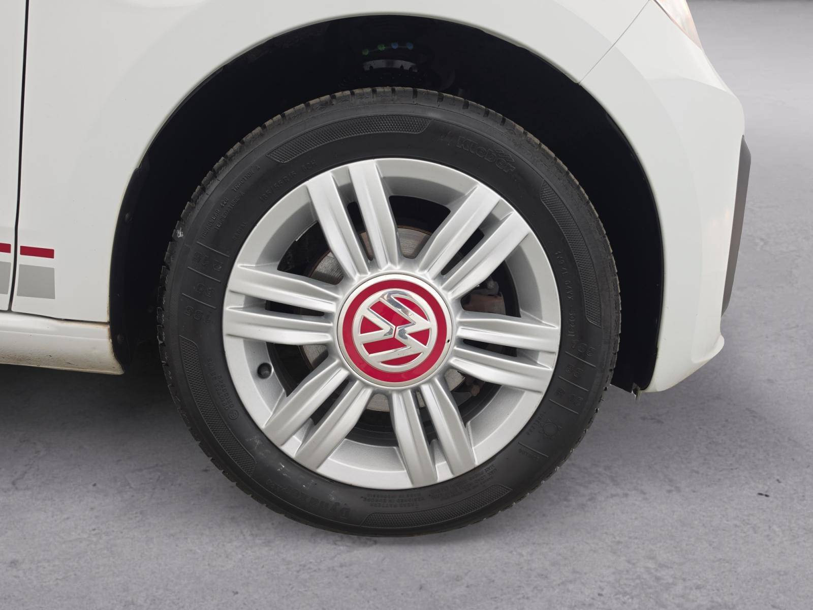 Vente en ligne Volkswagen Up  1.0 75 BlueMotion Technology BVM5 au prix de 9 990 €