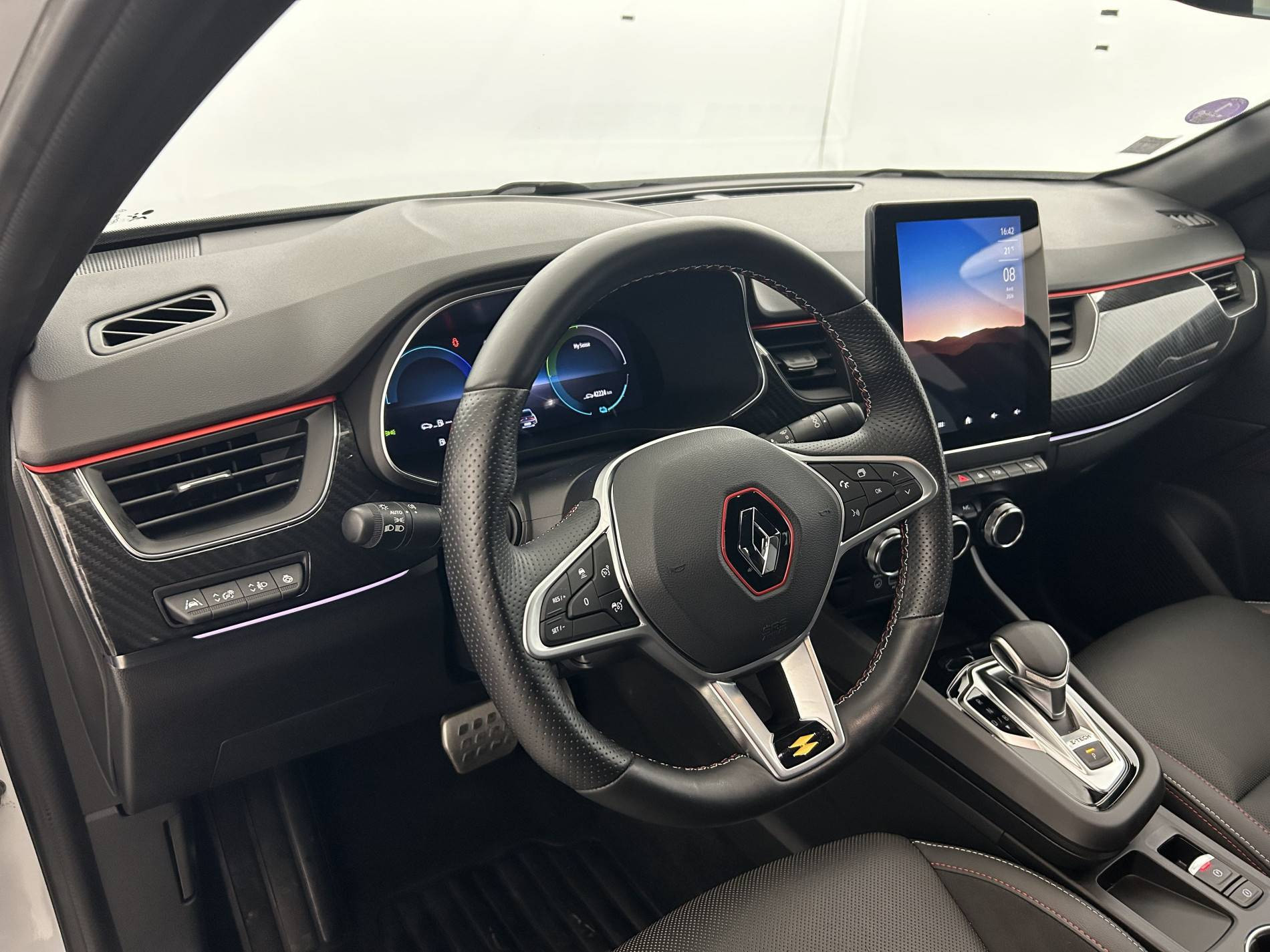 Vente en ligne Renault Arkana  E-Tech hybride 145 au prix de 21 480 €