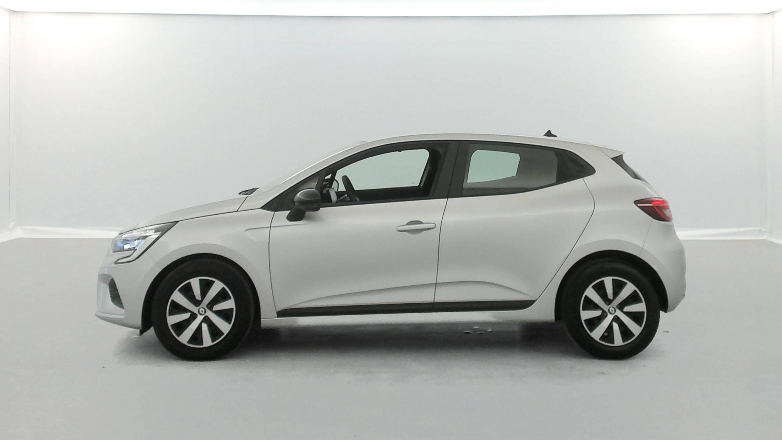 Vente en ligne Renault Clio 5 Clio TCe 90 au prix de 14 990 €