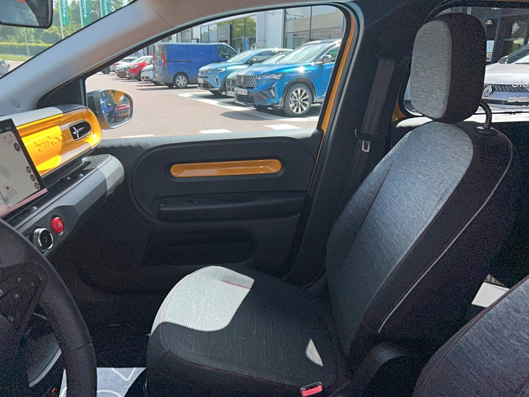 Vente en ligne Renault Twingo Electrique  80 ch autonomie urbaine au prix de 20 290 €