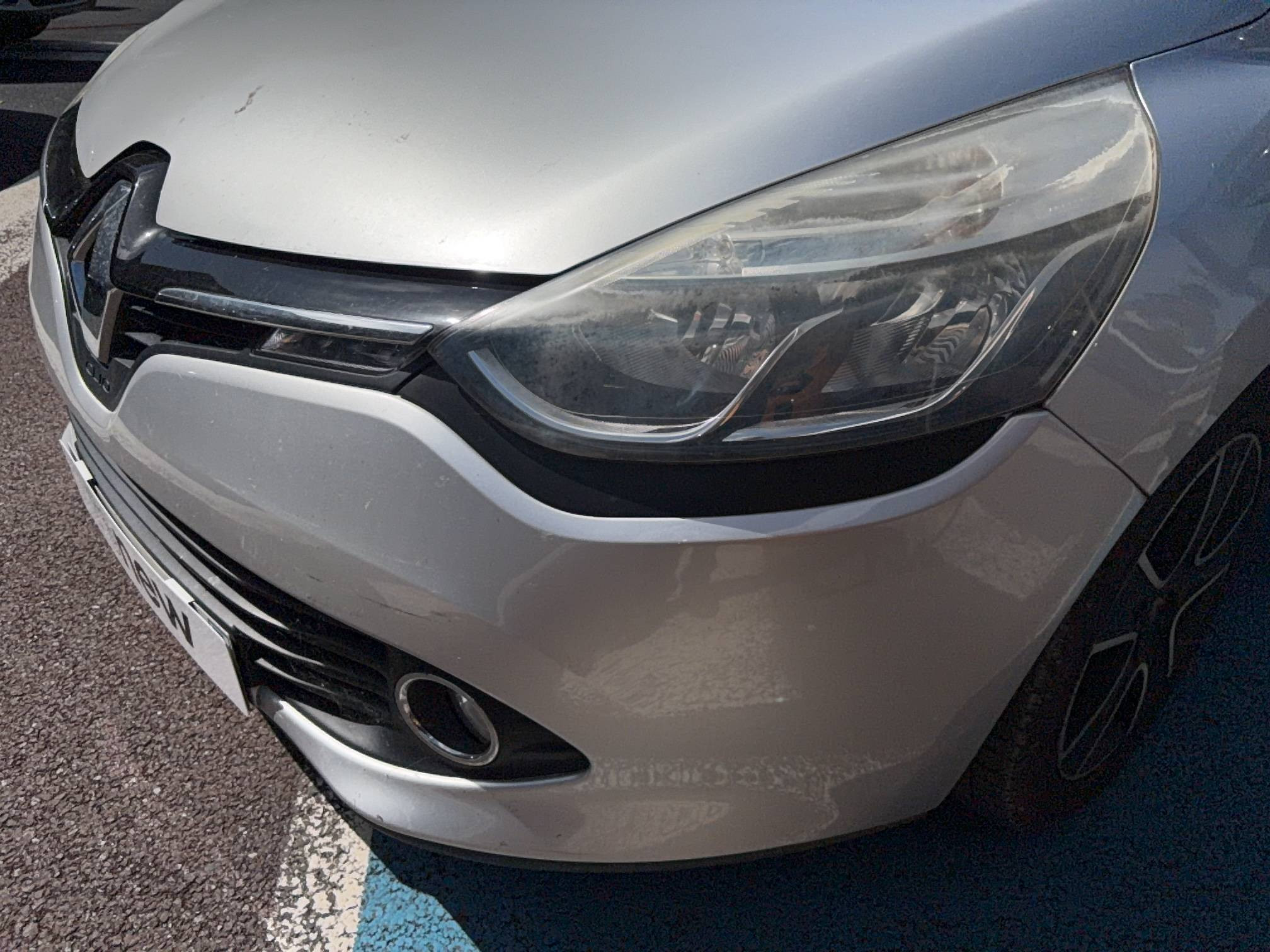 Vente en ligne Renault Clio 4  dCi 75 eco2 au prix de 9 590 €
