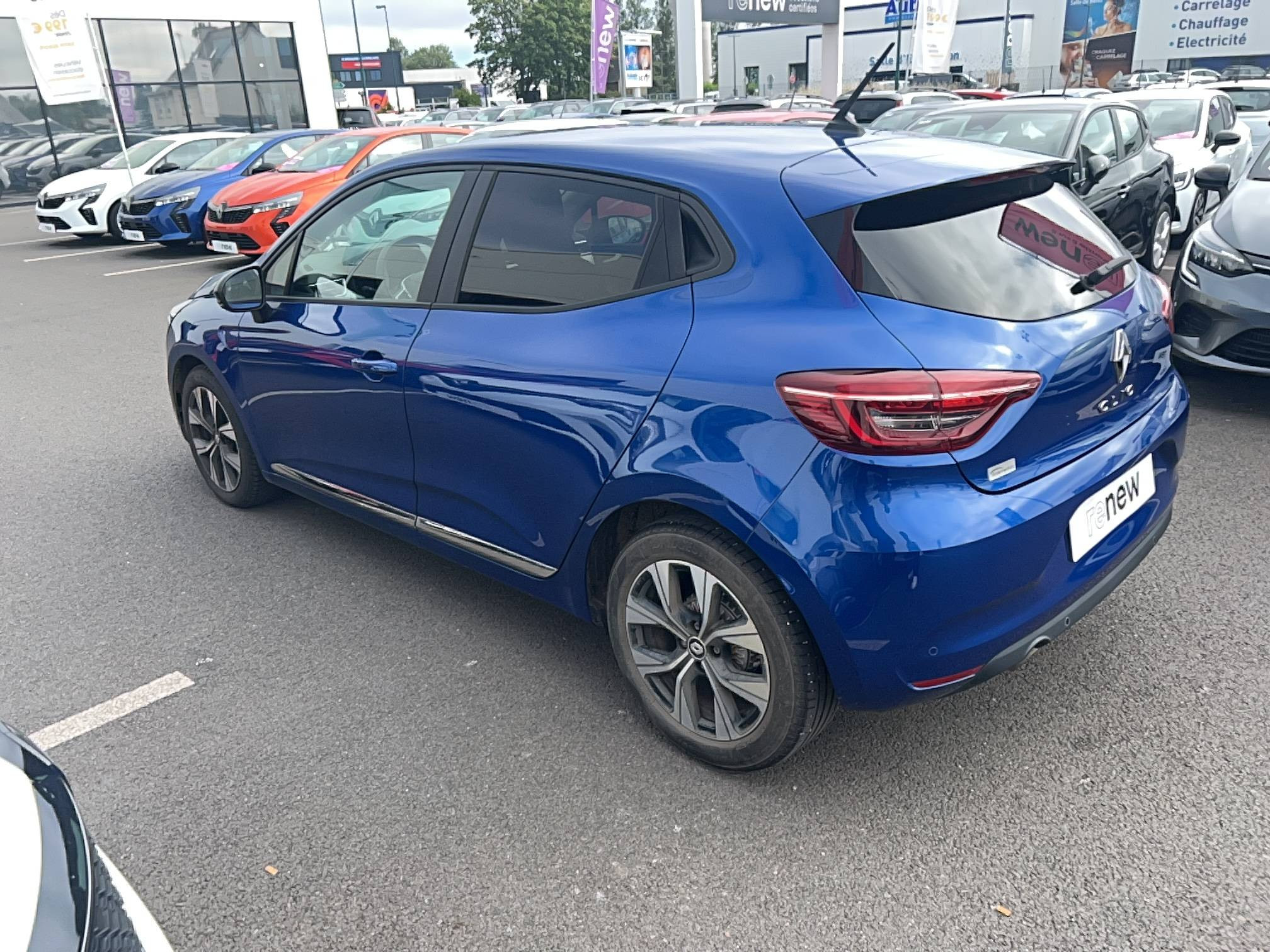 Vente en ligne Renault Clio 5 Clio TCe 90 au prix de 13 900 €