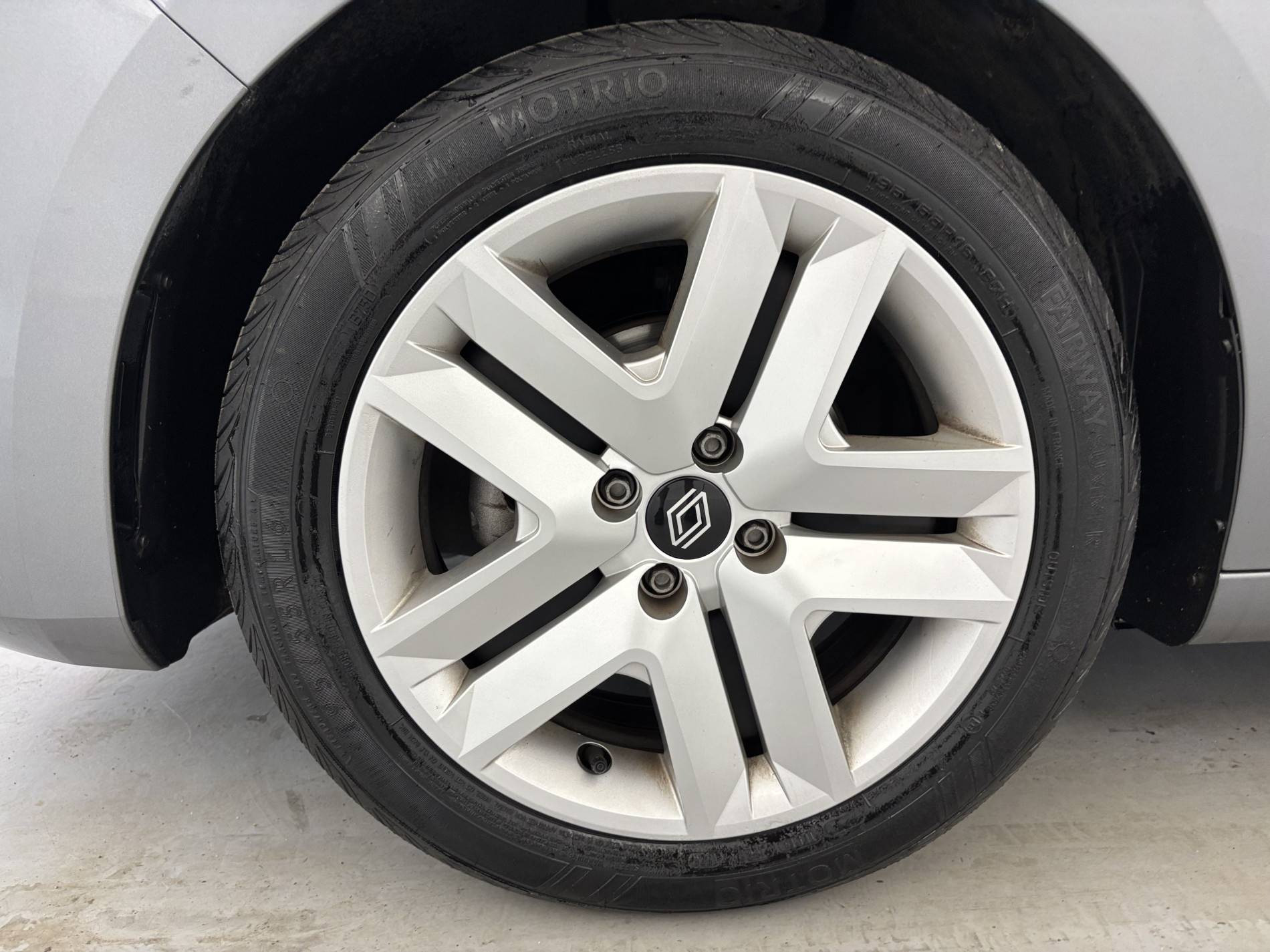 Vente en ligne Renault Clio 5 Clio TCe 90 au prix de 14 790 €