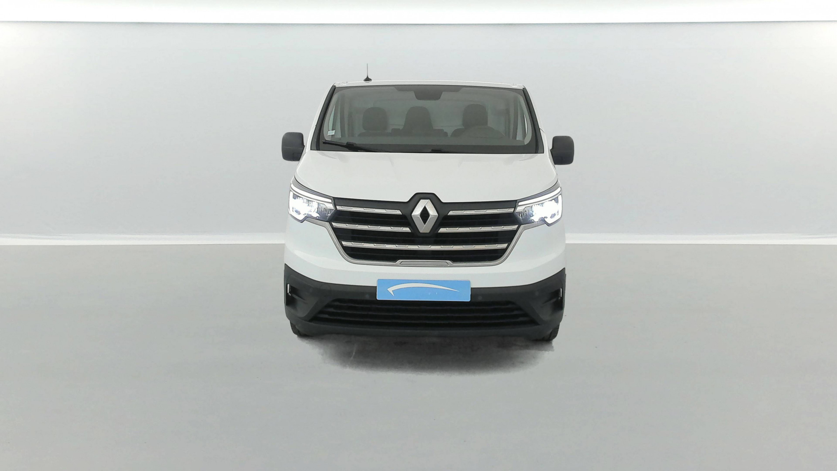 Vente en ligne Renault Trafic 3 Fourgon TRAFIC FGN L1H1 1200 KG DCI 120 au prix de 18 790 €