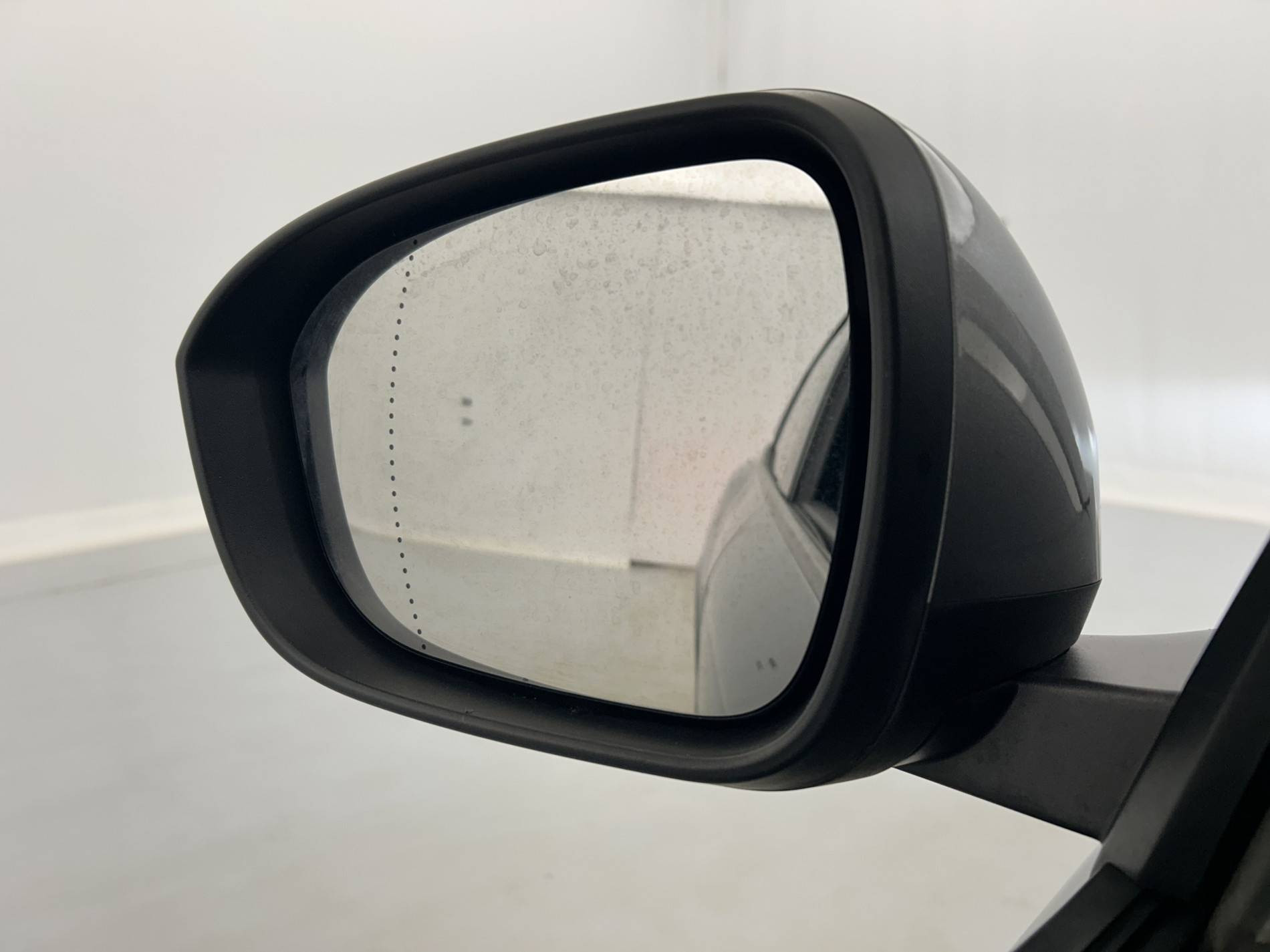 Vente en ligne Renault Megane E-Tech  EV60 220 ch super charge au prix de 21 990 €