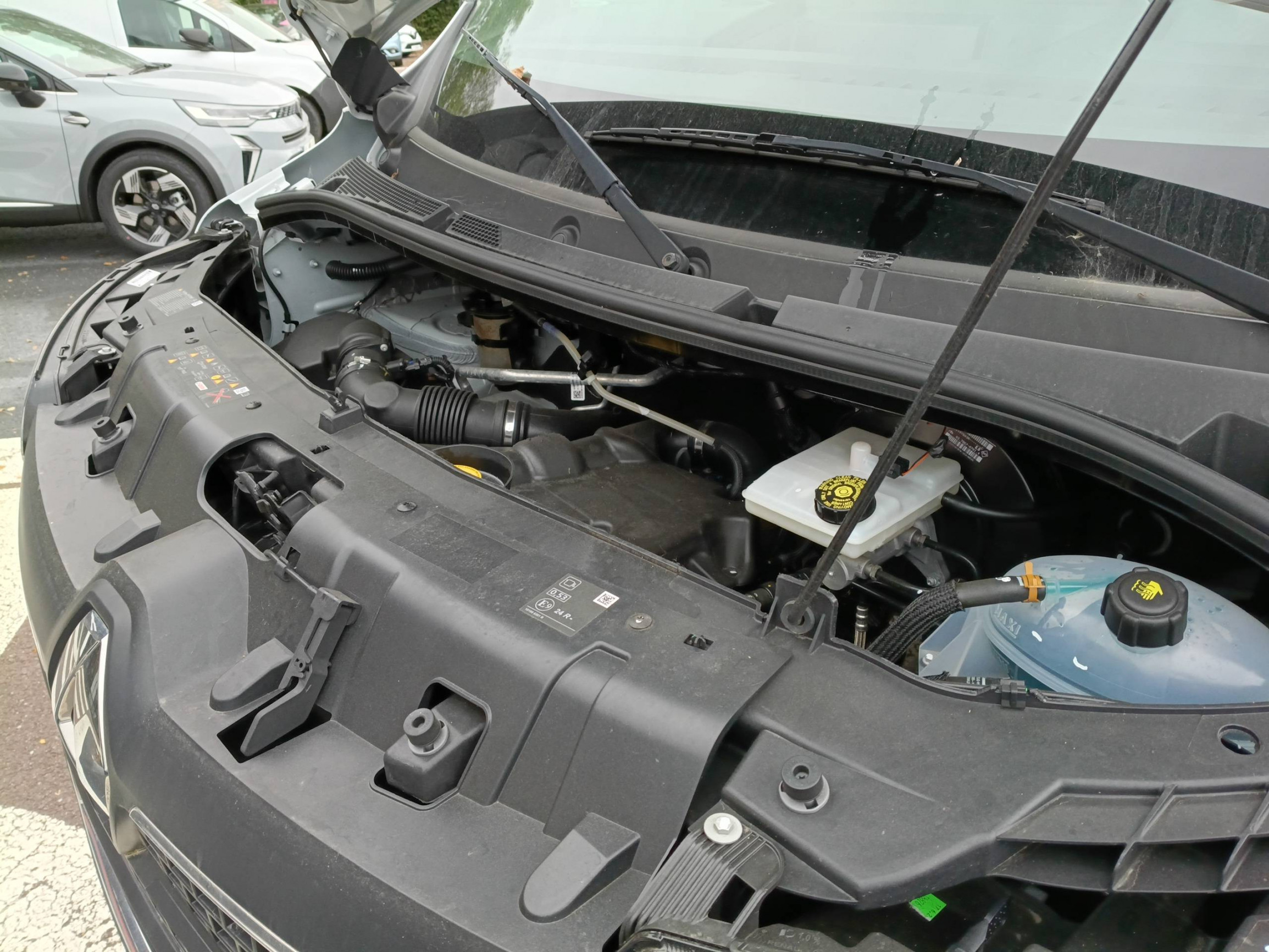 Vente en ligne Renault Master Fourgon MASTER FGN TRAC F3500 L3H3 BLUE DCI 135 au prix de 26 490 €