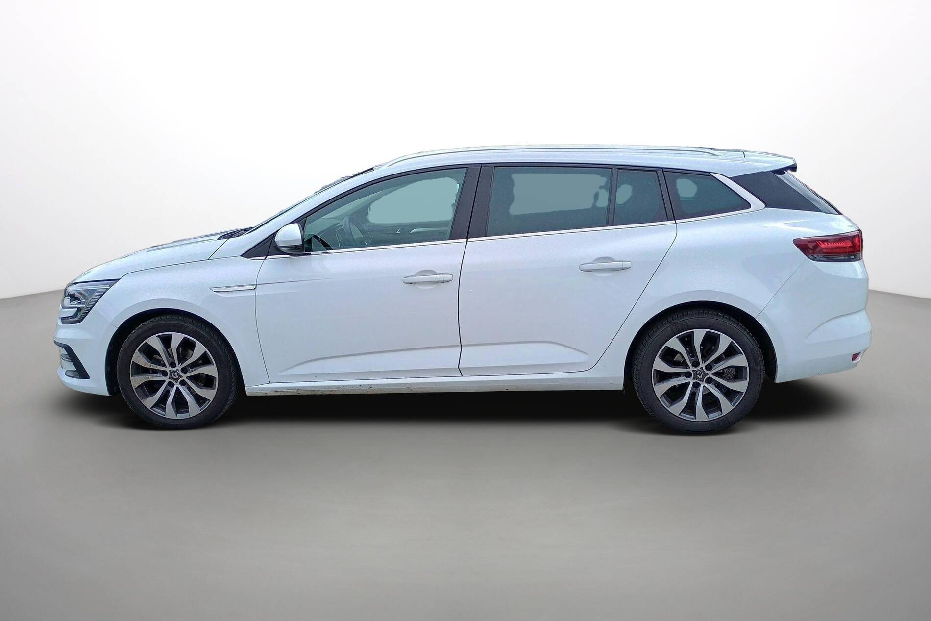 Vente en ligne Renault Megane 4 Estate  Blue dCi 115 EDC au prix de 18 900 €