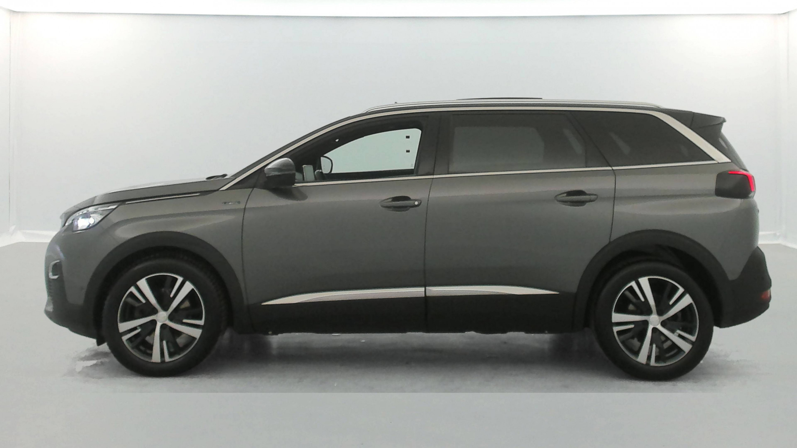 Vente en ligne Peugeot 5008  1.5 BlueHDi 130ch S&S BVM6 au prix de 17 500 €