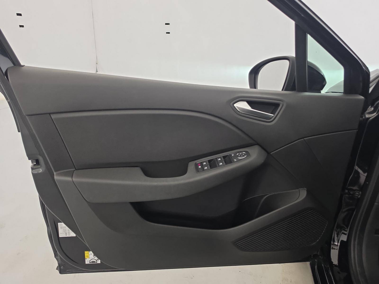 Vente en ligne Renault Clio 5 Clio TCe 90 au prix de 13 890 €