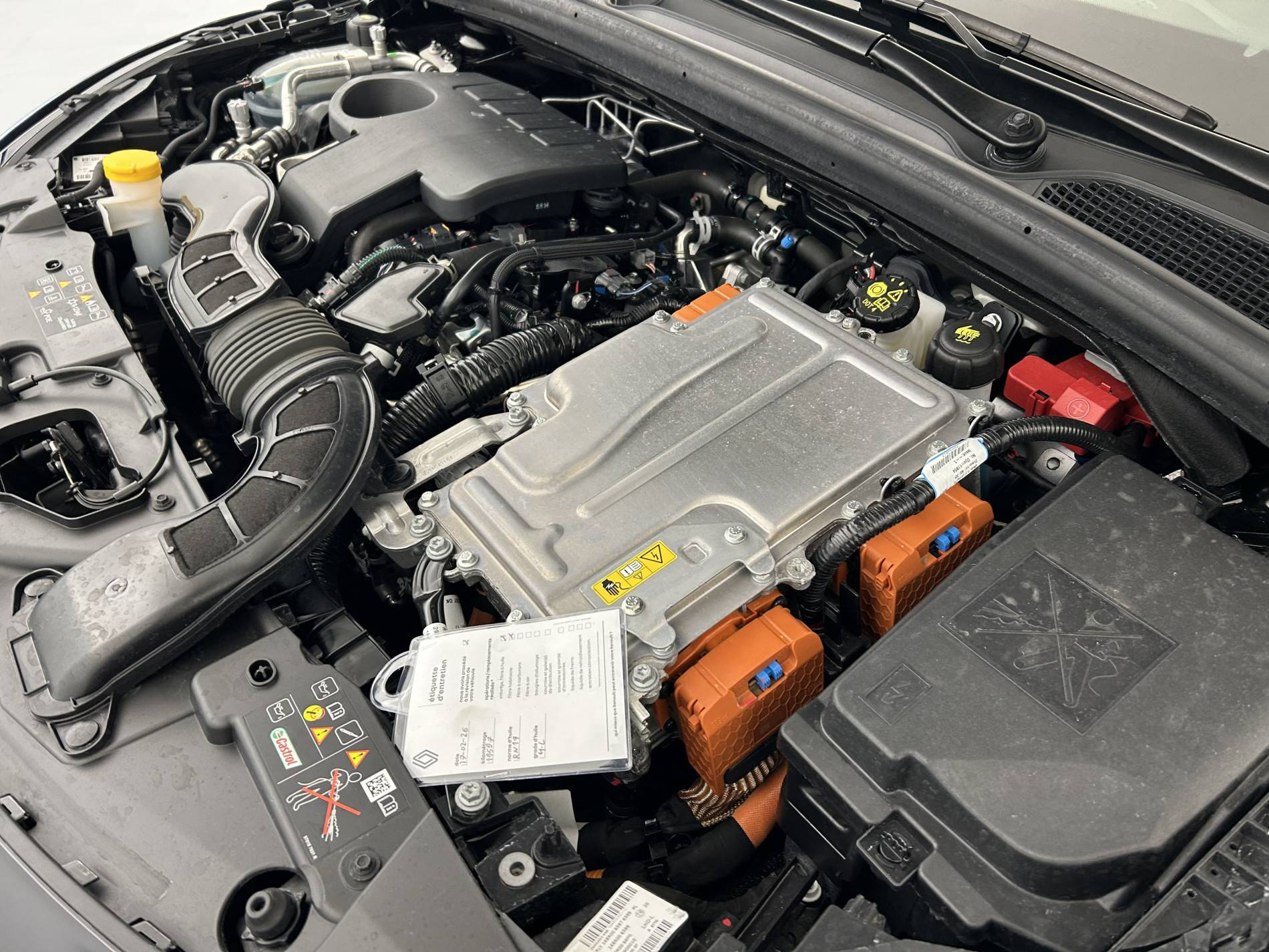 Vente en ligne Renault Clio 5 Clio E-Tech full hybrid 145 ch GSR2 au prix de 19 790 €