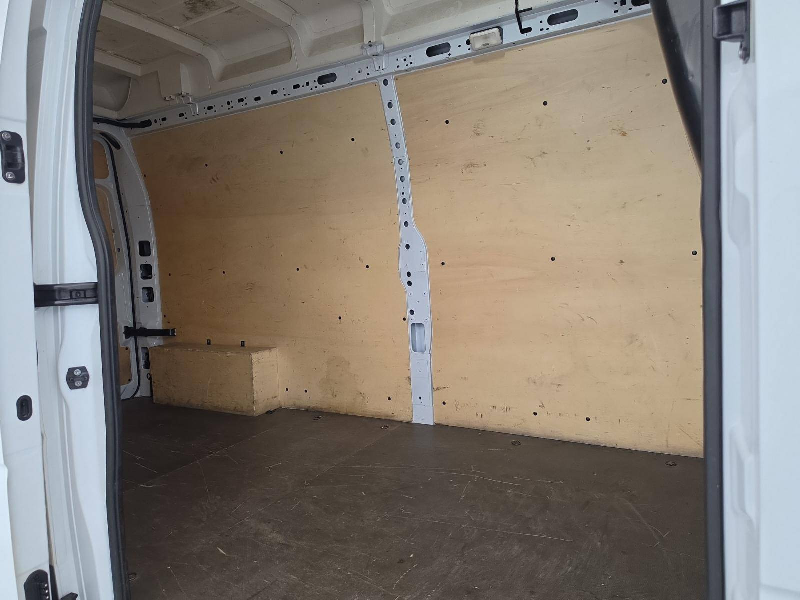 Vente en ligne Renault Master Fourgon MASTER FGN TRAC F3500 L3H3 BLUE DCI 135 au prix de 28 490 €