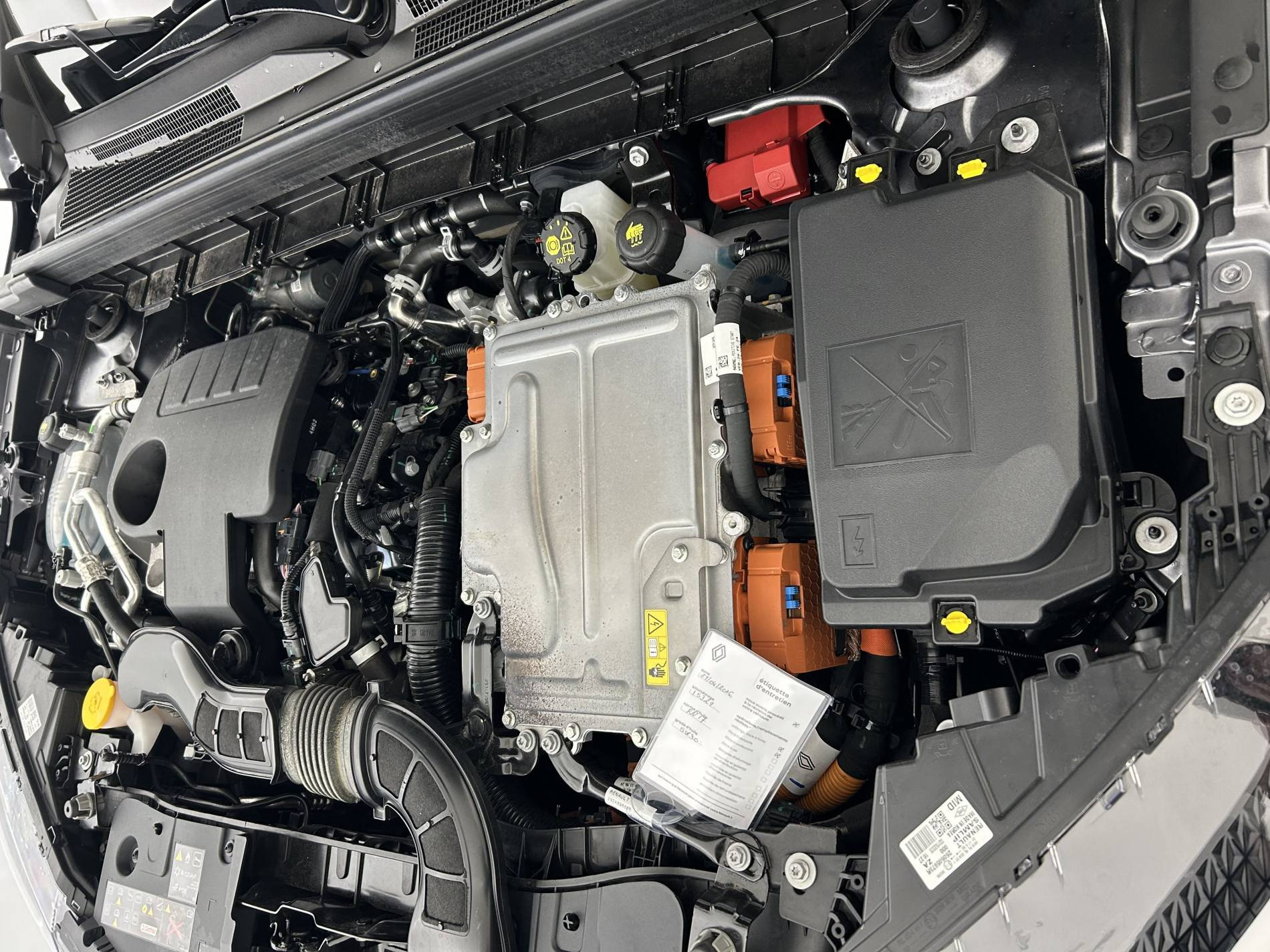 Vente en ligne Renault Arkana  E-Tech full hybrid 145 GSR2 au prix de 27 990 €