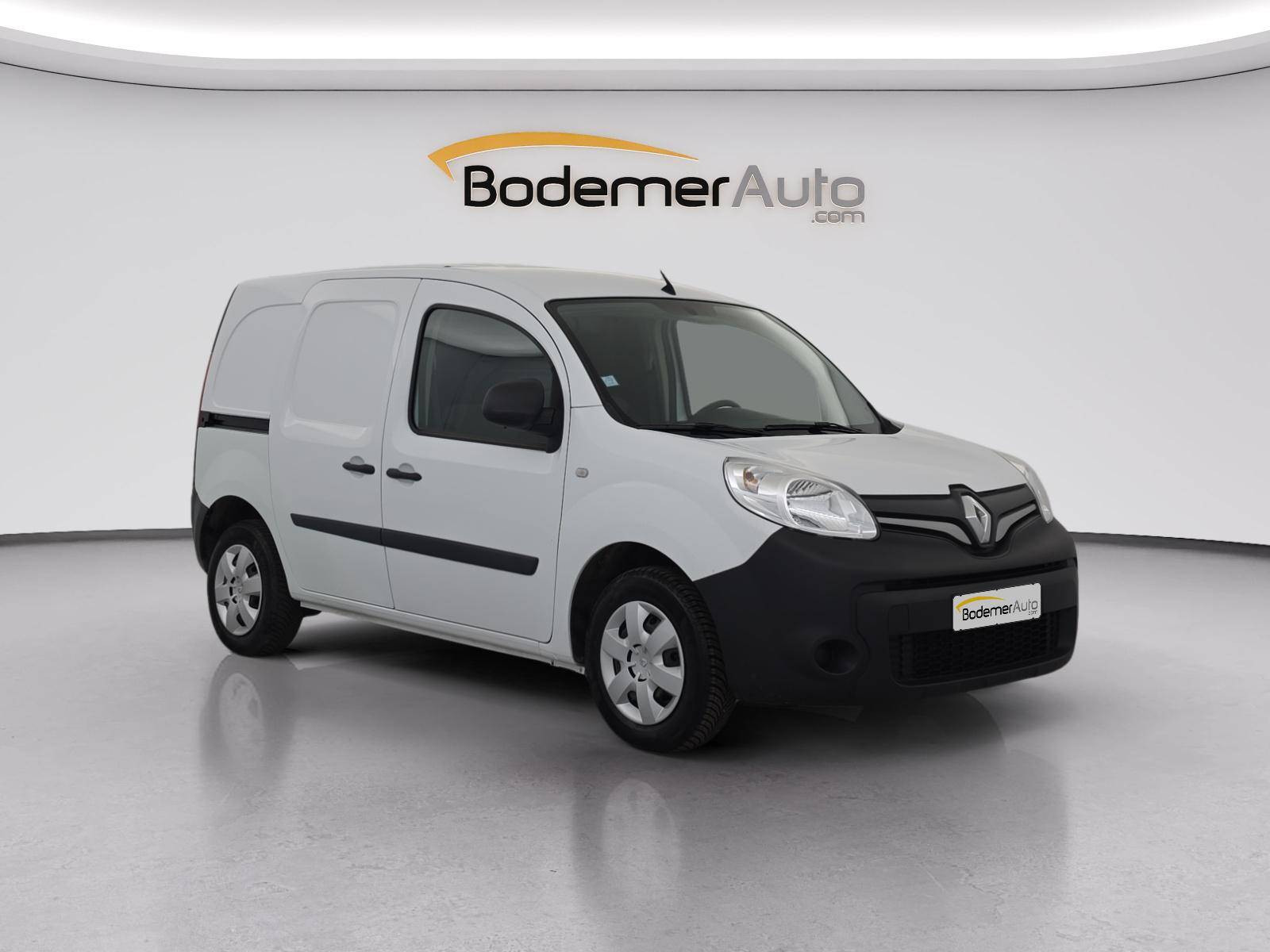 Vente en ligne Renault Kangoo Express  BLUE DCI 80 au prix de 10 490 €