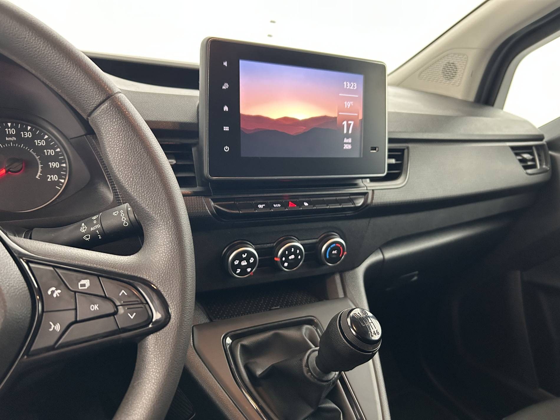 Vente en ligne Renault Kangoo Van  BLUE DCI 95 au prix de 15 990 €