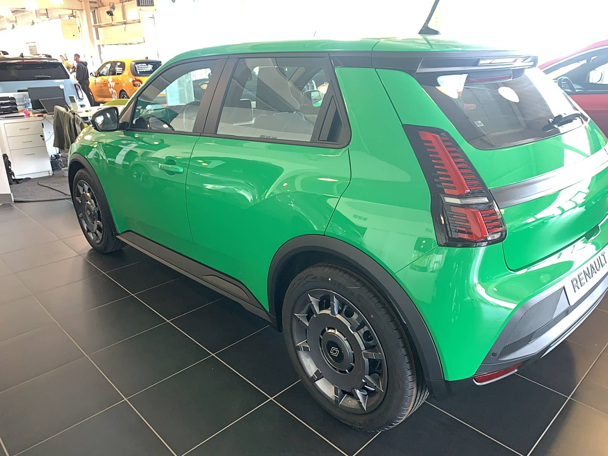 Vente en ligne Renault R5 E-Tech  120 ch autonomie urbaine au prix de 29 740 €