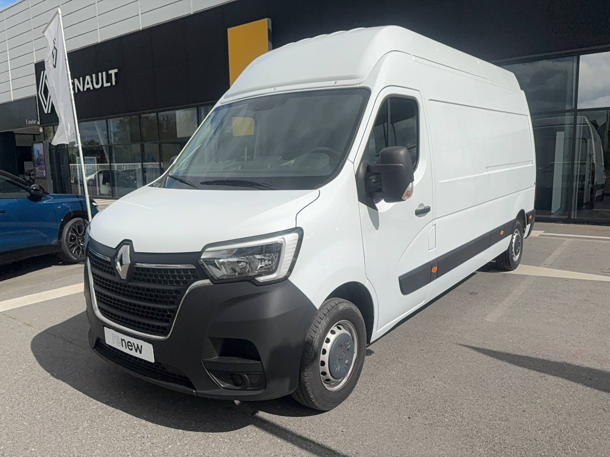 Renault Master Fourgon MASTER FGN TRAC F3500 L3H3 BLUE DCI 135 occasion de 2024 en vente à Lamballe
