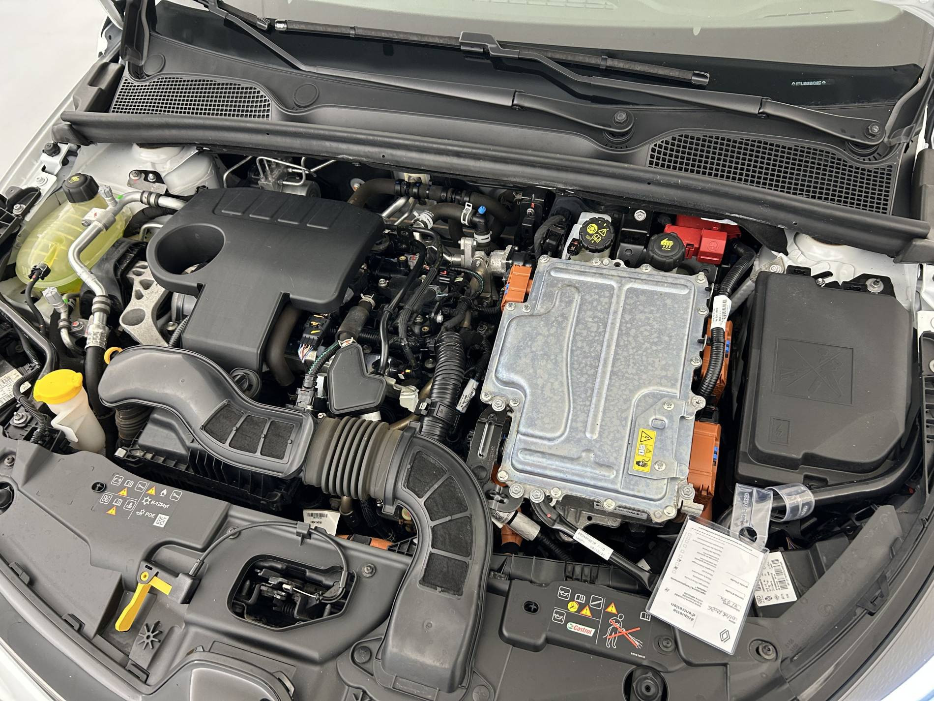 Vente en ligne Renault Clio 5 Clio E-Tech 140 - 21N au prix de 14 990 €