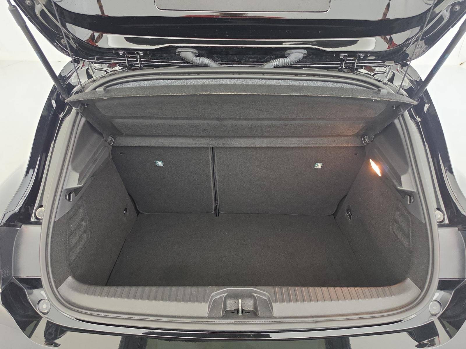 Vente en ligne Renault Clio 5 Clio E-Tech full hybrid 145 au prix de 20 900 €