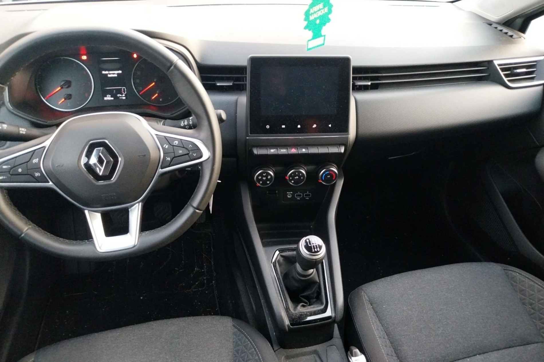 Vente en ligne Renault Clio 5 Clio TCe 90 - 21N au prix de 13 490 €