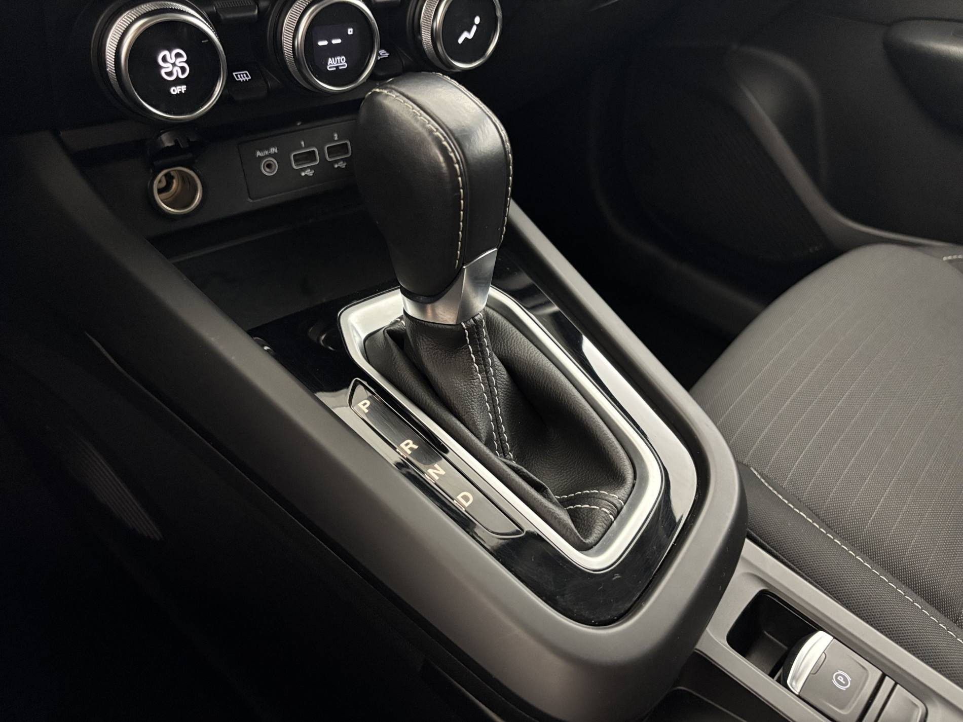Vente en ligne Renault Arkana  mild hybrid 140 EDC FAP - 22 au prix de 16 890 €