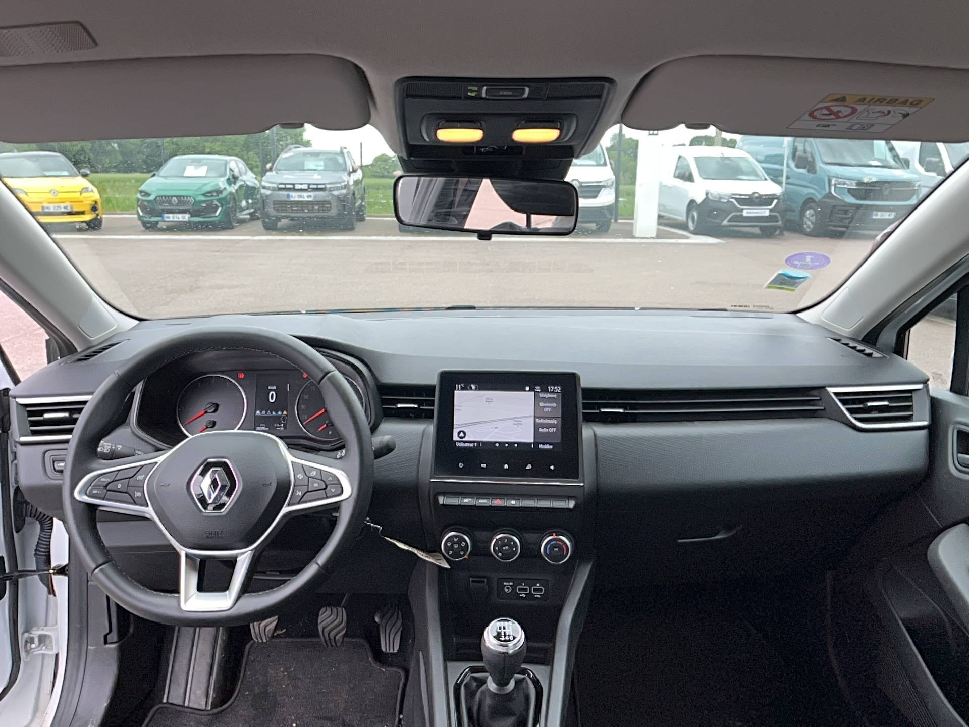 Vente en ligne Renault Clio 5 Clio TCe 90 - 21 au prix de 13 491 €