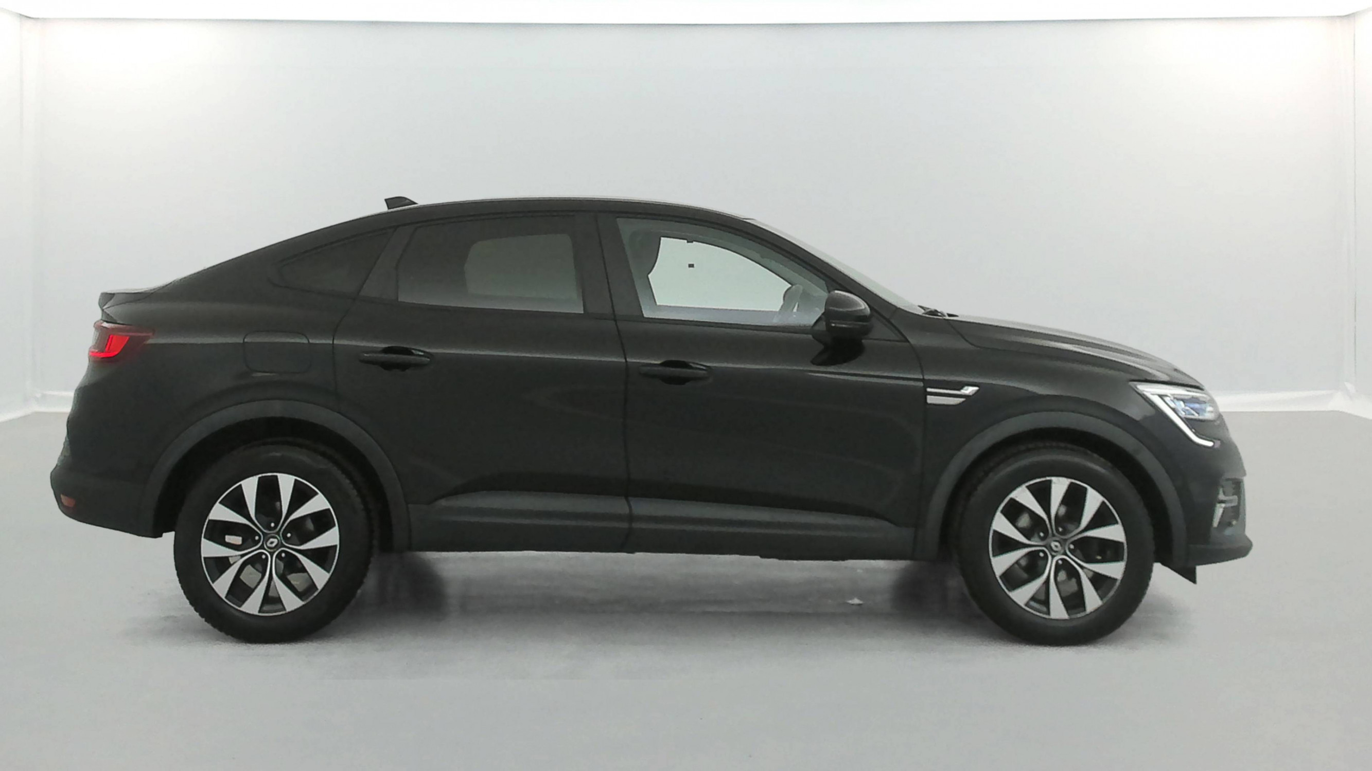 Vente en ligne Renault Arkana  mild hybrid 140 EDC FAP - 22 au prix de 19 990 €