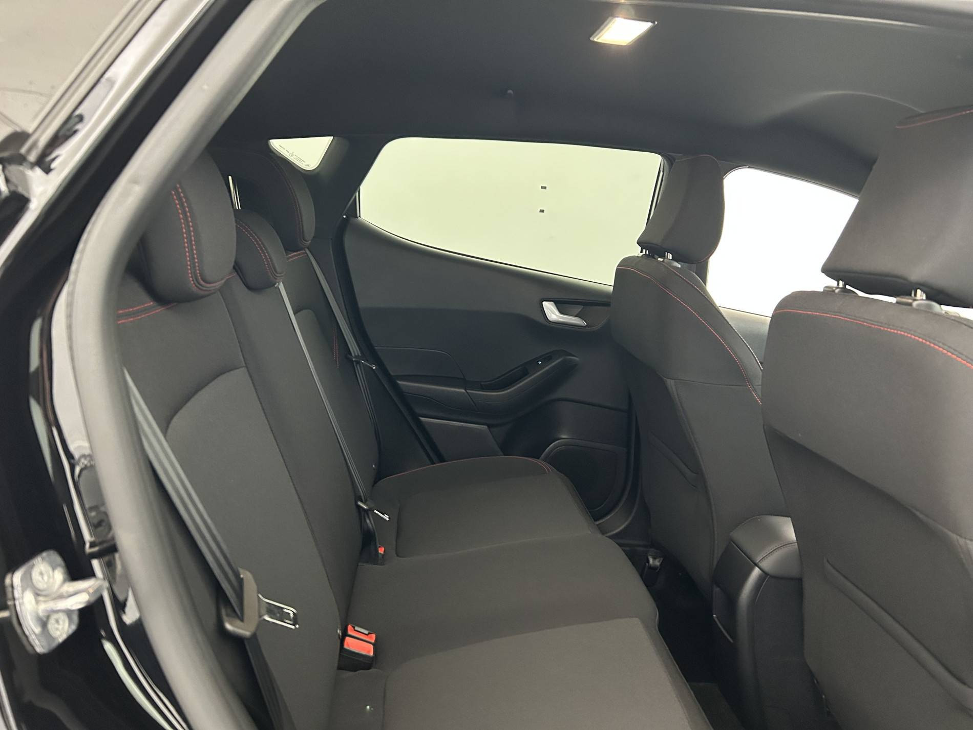 Vente en ligne Ford Fiesta  1.0 Flexifuel 95 ch S&S BVM6 au prix de 16 991 €