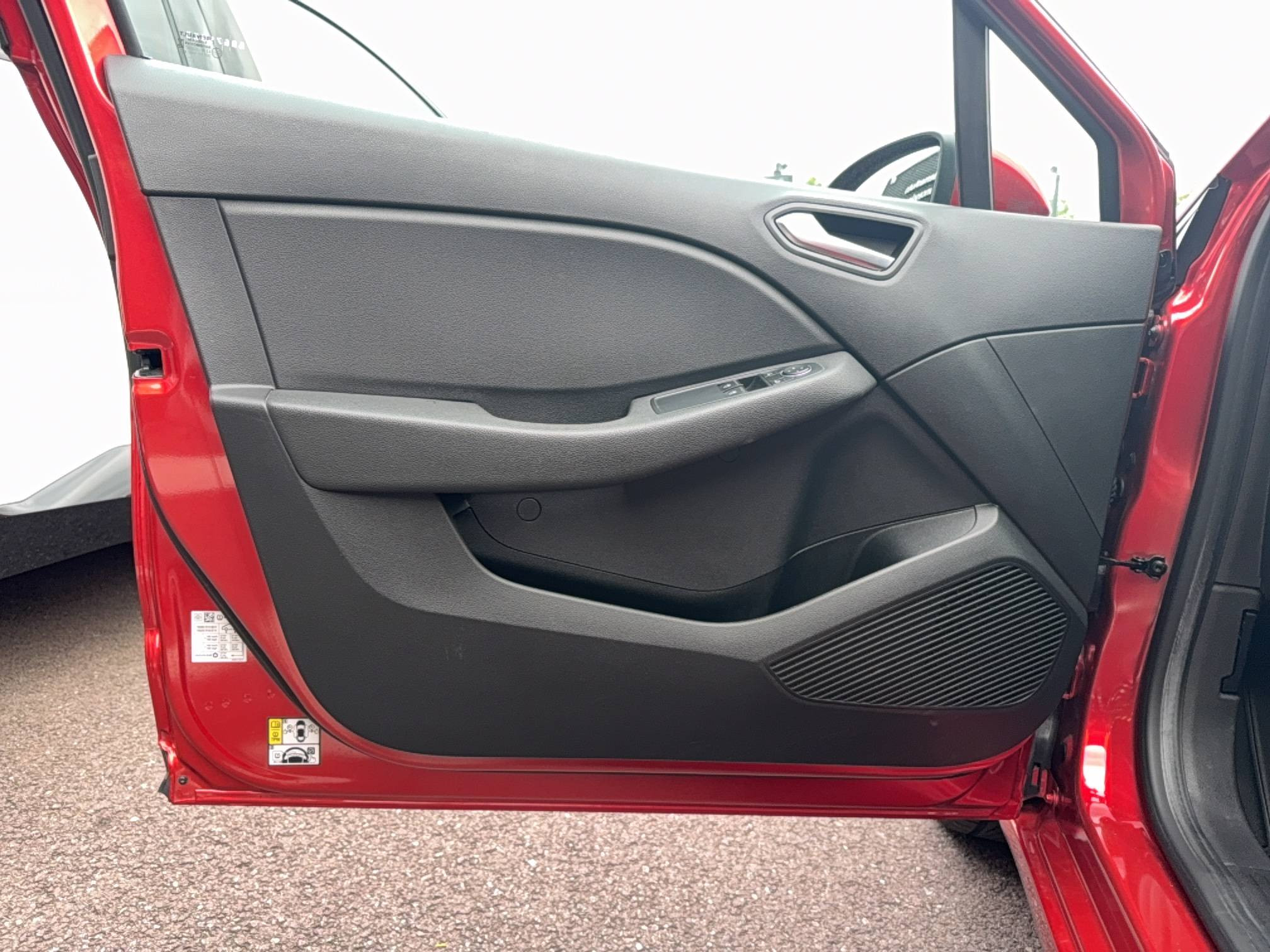 Vente en ligne Renault Clio 5 Clio E-Tech 140 - 21N au prix de 15 375 €