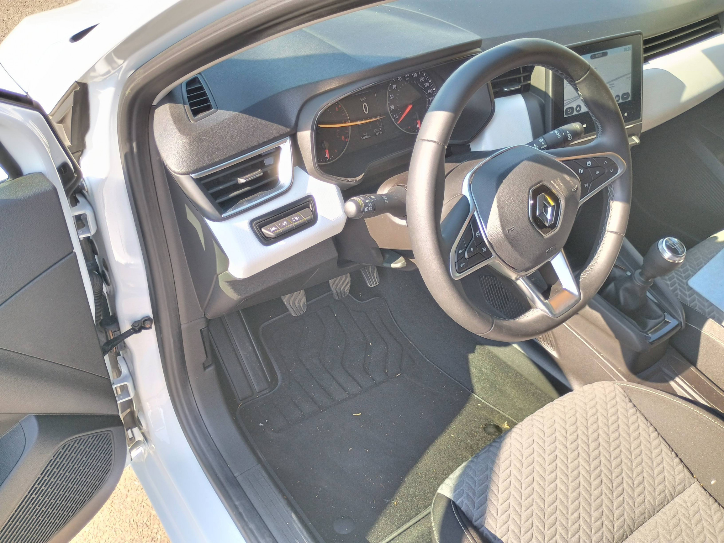 Vente en ligne Renault Clio 5 Clio TCe 90 au prix de 14 990 €
