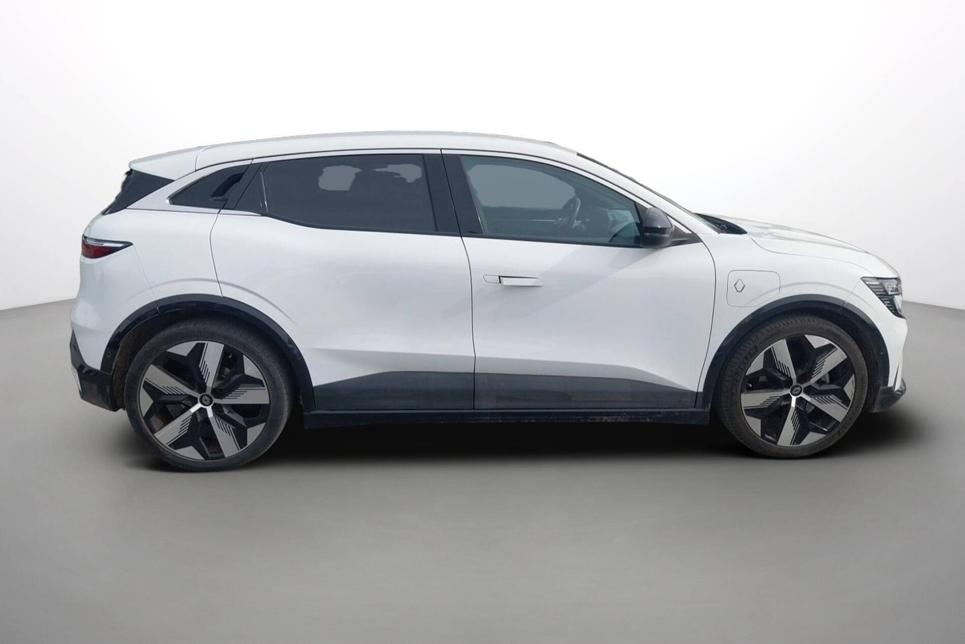 Vente en ligne Renault Megane E-Tech  EV60 220 ch super charge au prix de 22 490 €