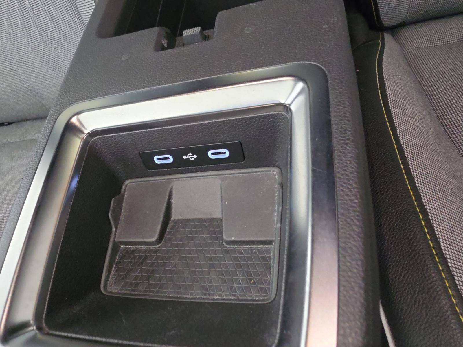 Vente en ligne Renault Megane E-Tech  EV60 220 ch super charge au prix de 25 990 €