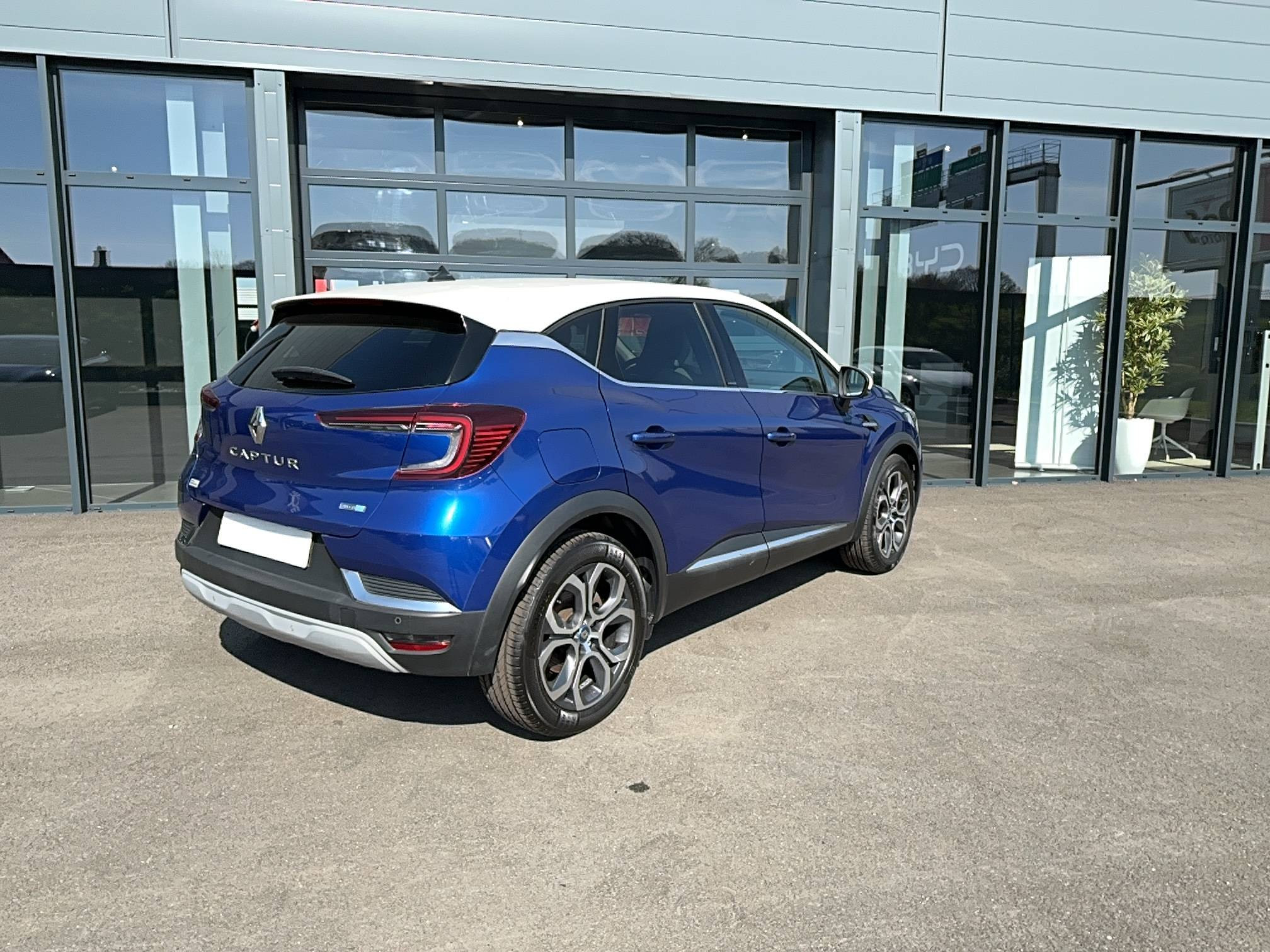 Vente en ligne Renault Captur  E-Tech Plug-in 160 - 21 au prix de 17 490 €